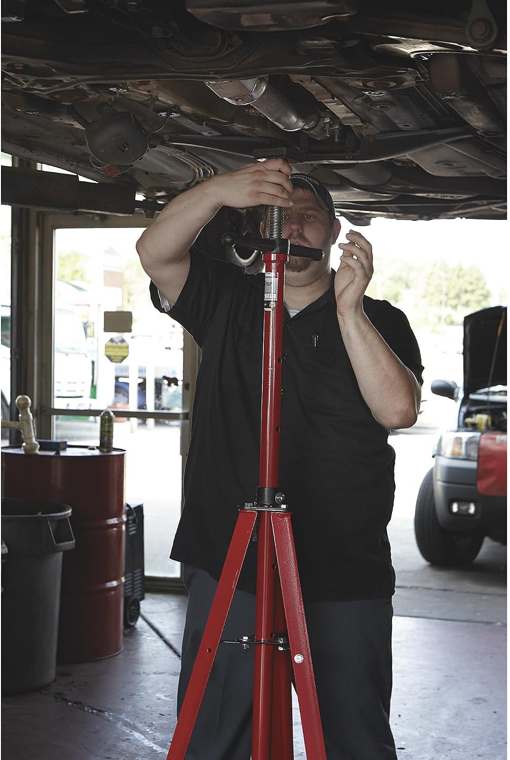 Strongway 2-Ton Tripod Under-Hoist Stand, 48.75in.-80.5in. Range | Stable vehicle service, Controlled lifting and positioning, Professional garage use