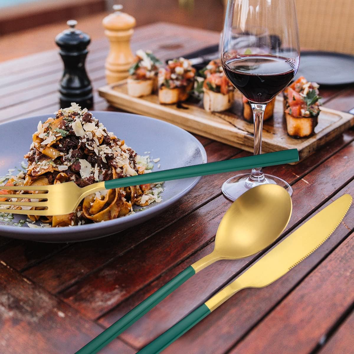 AARAINBOW 6 Pieces 18/8 Stainless Steel Flatware Set Portable Reusable Cutlery Set Travel Utensils Set Including Chopsticks Knife Fork Spoon Straws