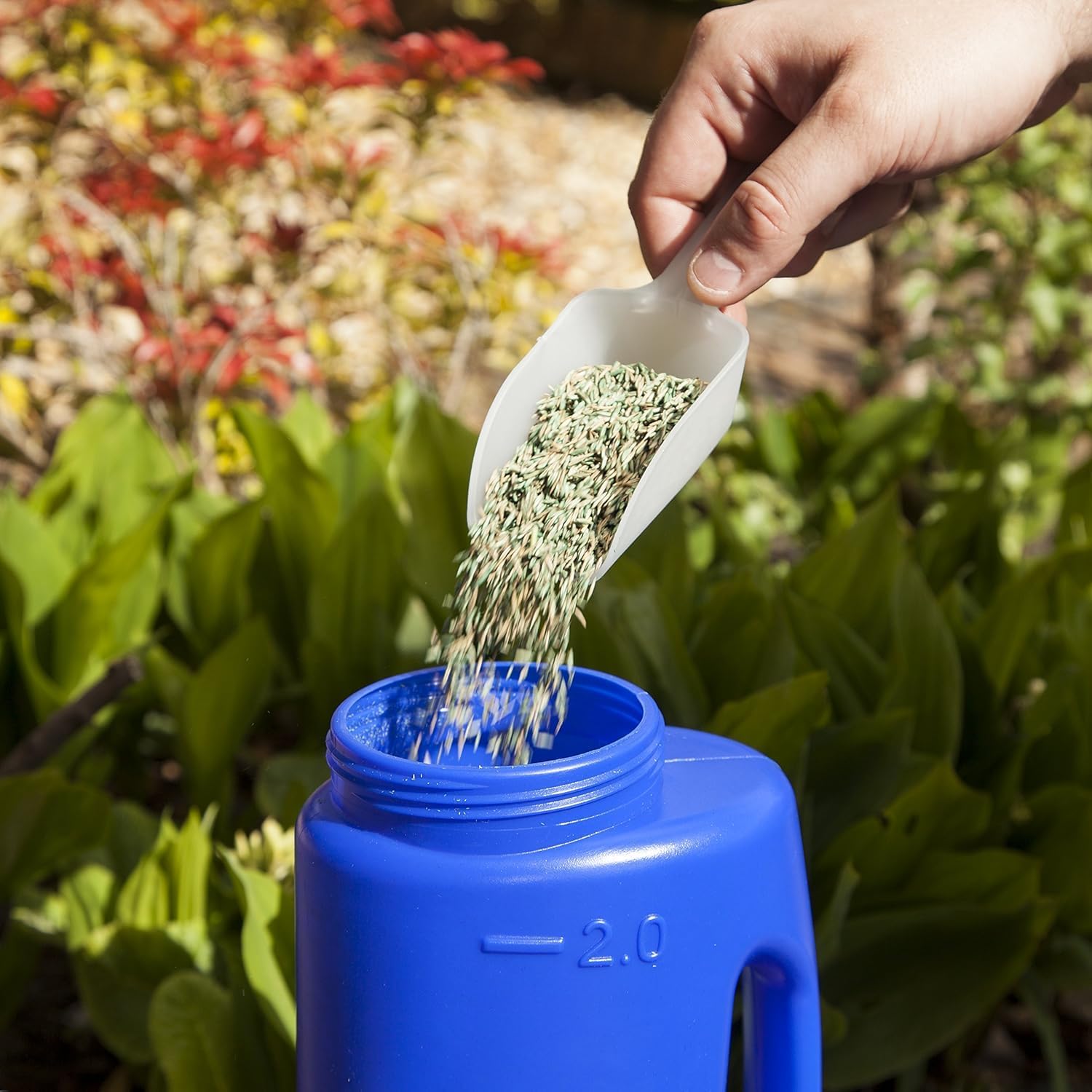 Katai – 2L (70 oz) Hand Held Spreader – Adjustable Hole Size for Seeds, Fertilizer