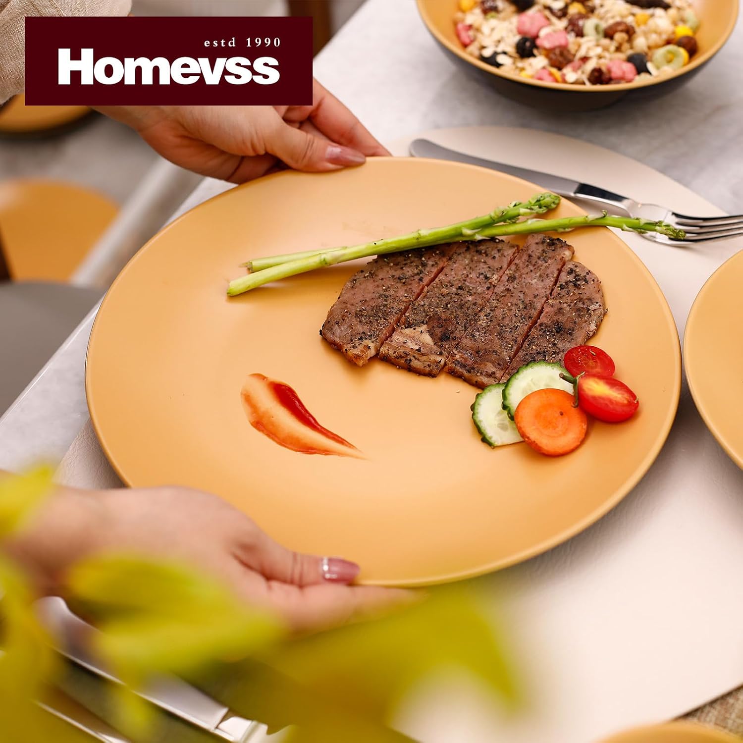 Stoneware Two-Tone Colors Life 16pc Dinner Set，Outside Shiny Black + Inside Matte Glaze Olive