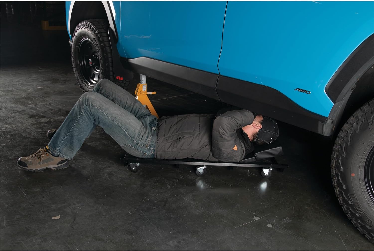 Performance Tool W85005 40 in. 6-Caster Rolling Shop Creeper | Automotive mechanics creeper with adjustable headrest. Heavy duty steel frame. Padded