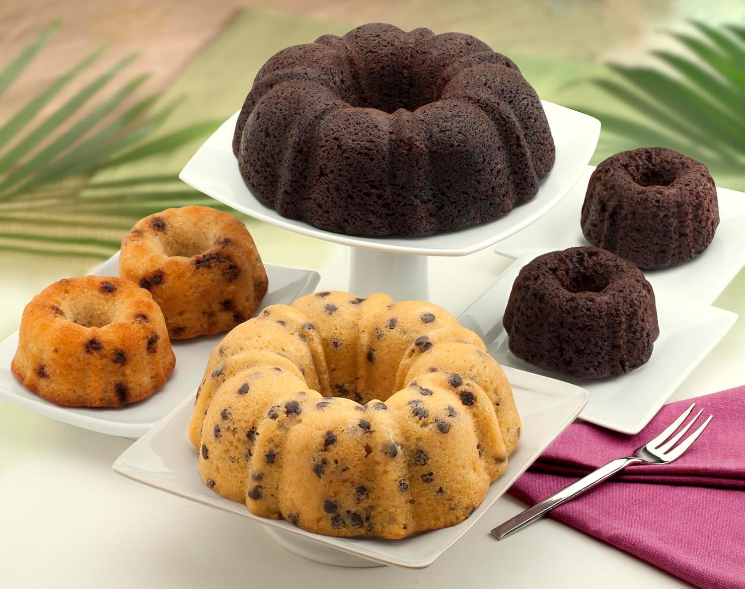 Dockside Market Banana Nut Bundt Cake - Tropical Fruit Cake Dotted with Crunchy Chopped Pecans. Perfect Gourmet Gift for Gift Baskets, Birthdays, Parties - 24 oz