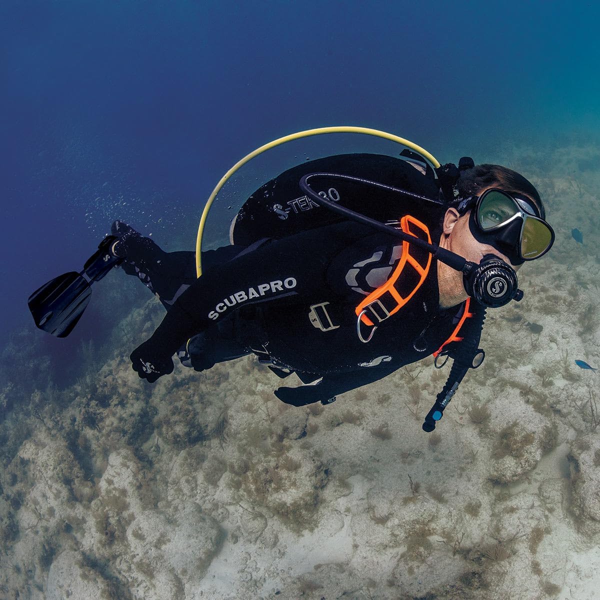 SCUBAPRO S-Tek Pro System for Technical Scuba Diving, Harness with Back Plate in Stainless Steel, Donut Wing 40 lbs/18kg, Includes Black Color Kit