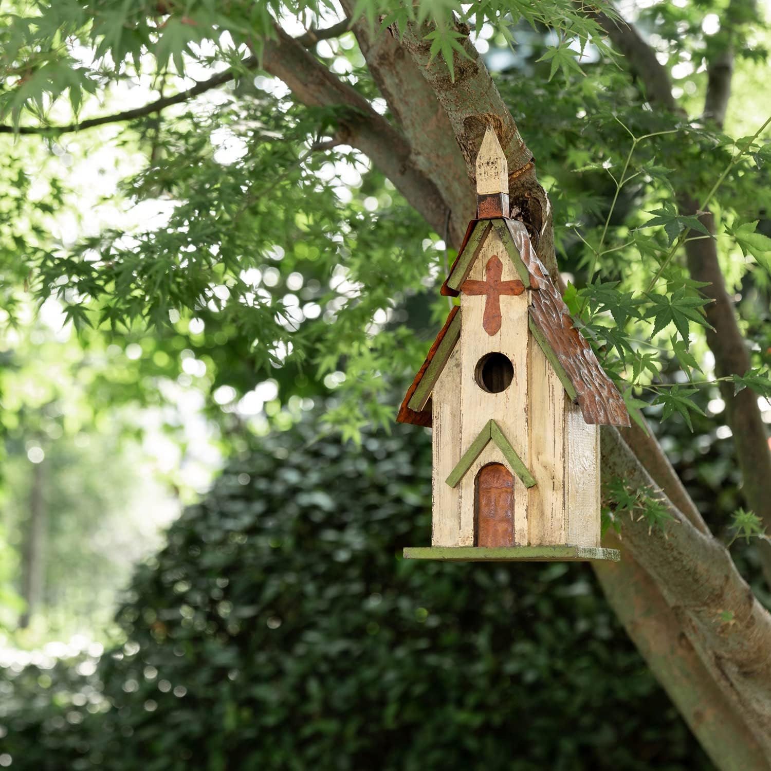 Glitzhome 14" H Hanging Distressed Wooden Church Birdhouse Garden Decor
