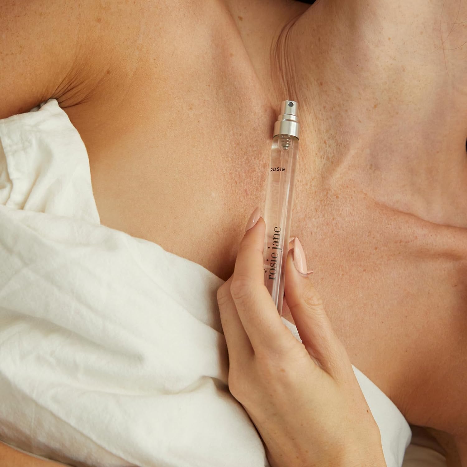 By Rosie Jane Eau De Parfum Spray (Leila Lou) - Clean Perfume for Women - Non-Toxic Body Mist with Notes of Juicy Pear, Sweet Jasmine & Tangerine Skin - Paraben, Sulfate & Phthalate Free (50ml)