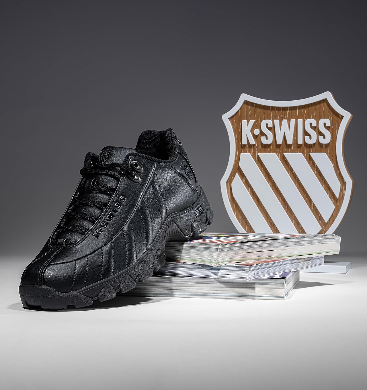 K-Swiss Men's ST329 CMF Sneaker, Wide Tennis Walking Shoes Leather Upper | Court Inspired, Tennis Heritage, Comfort Soft Cushioning, Arch Support, Wide Feet Fit, Chunky Silhouette, Classic Style.