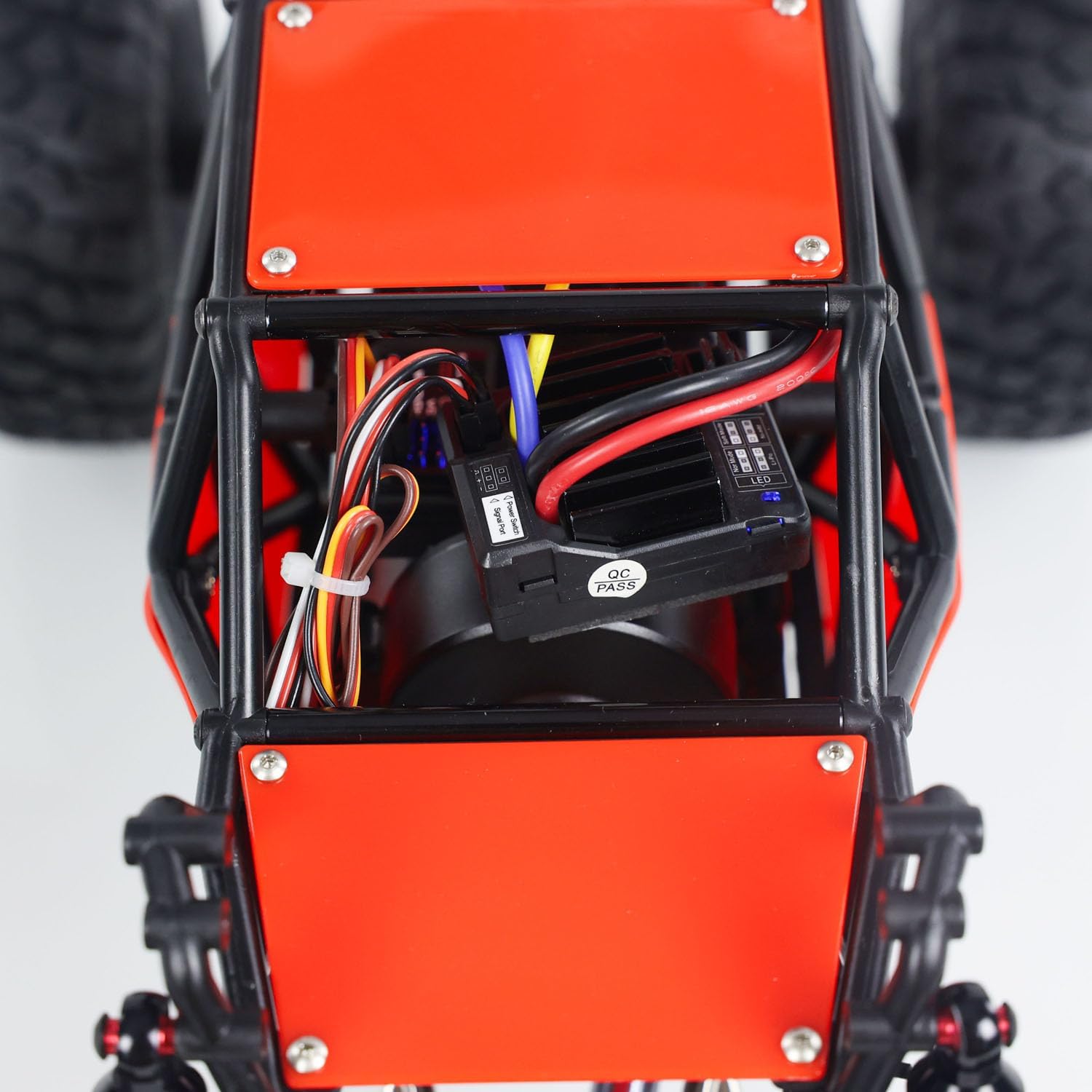 RTR RC 1/10 8504R Off-Road Car 4 * 4 Remote Control Rock Crawler Electric Truck Top Speed 35 km/h 15KG Servo Metal Shock Absorber 2500mAh Lipo Hobby