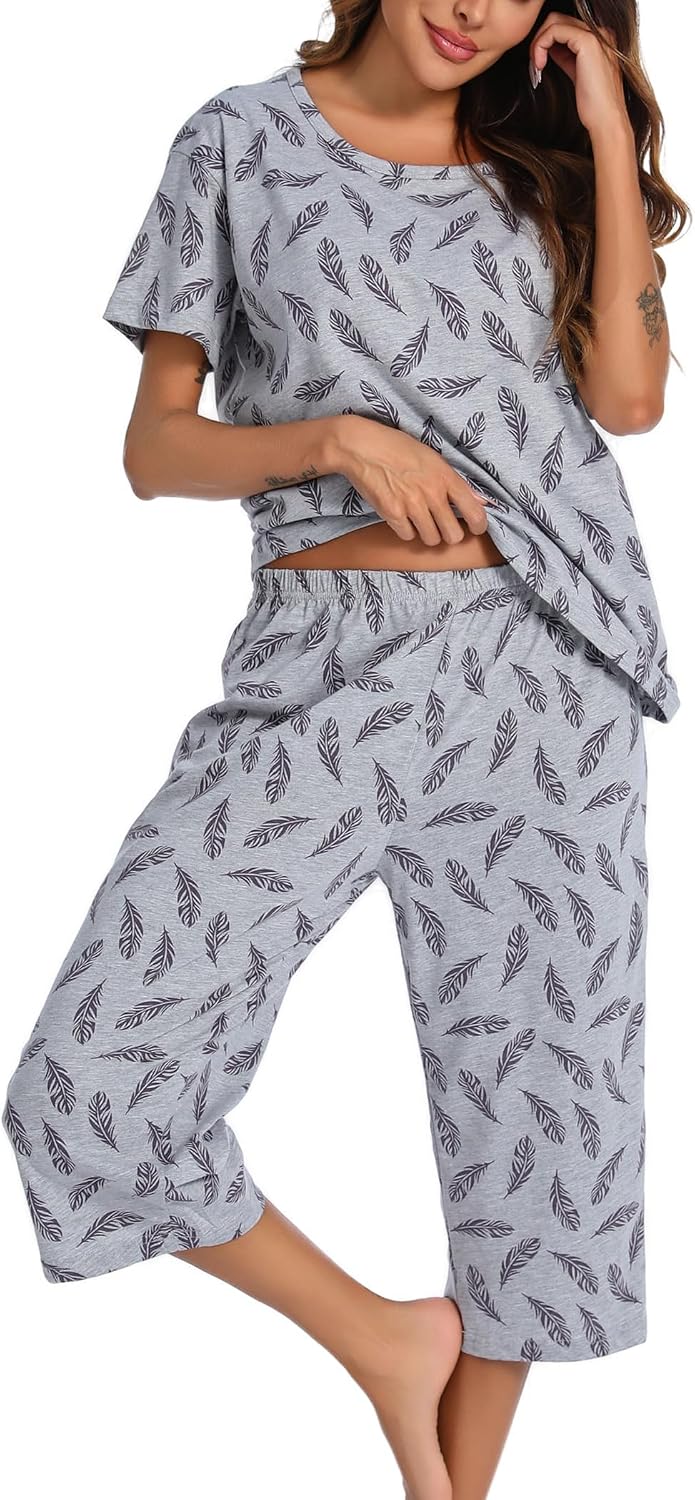 ENJOYNIGHT Womens Pajama Set Cotton Short Sleeve Top With Capri Pants Pj
