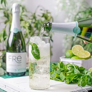 Fre Sparkling Brut with mocktail and lime