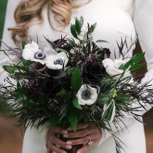 black roses decoration