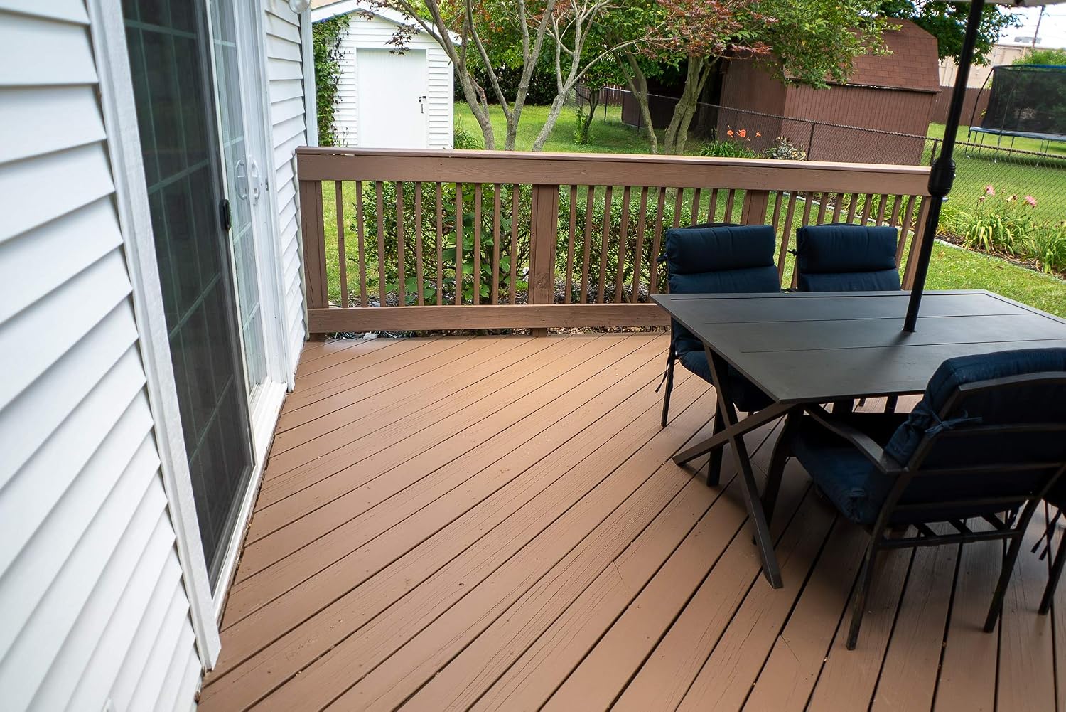 #1 Deck Premium Advanced Solid Color Outdoor Wood Stain and Sealer in One – Water Based Sealant for Wood Decks, Fences, & Siding - 1 Gal - Made in USA - Simply White