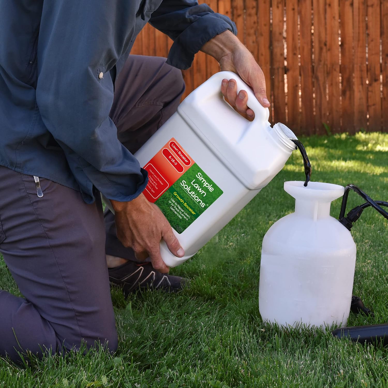 Extreme Grass Growth Lawn Booster- Liquid Spray Concentrated Starter Fertilizer with Humic Acid- Any Grass Type- Simple Lawn Solutions (32 oz. w/Sprayer)