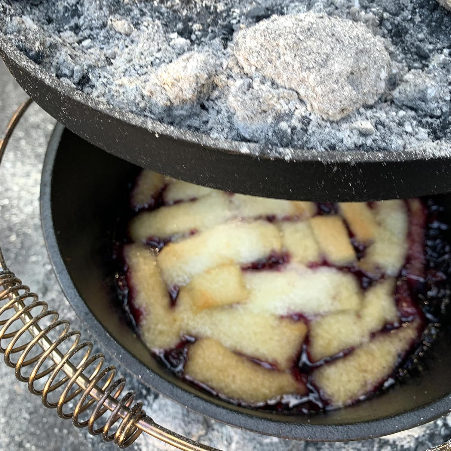 Bayou Classic B159 Cast Iron Fish Cooker Features 8-qt Cast Iron Dutch Oven w/Lid and 5-in Stainless Thermometer 19-in Tall Cooker Perfect For Slow