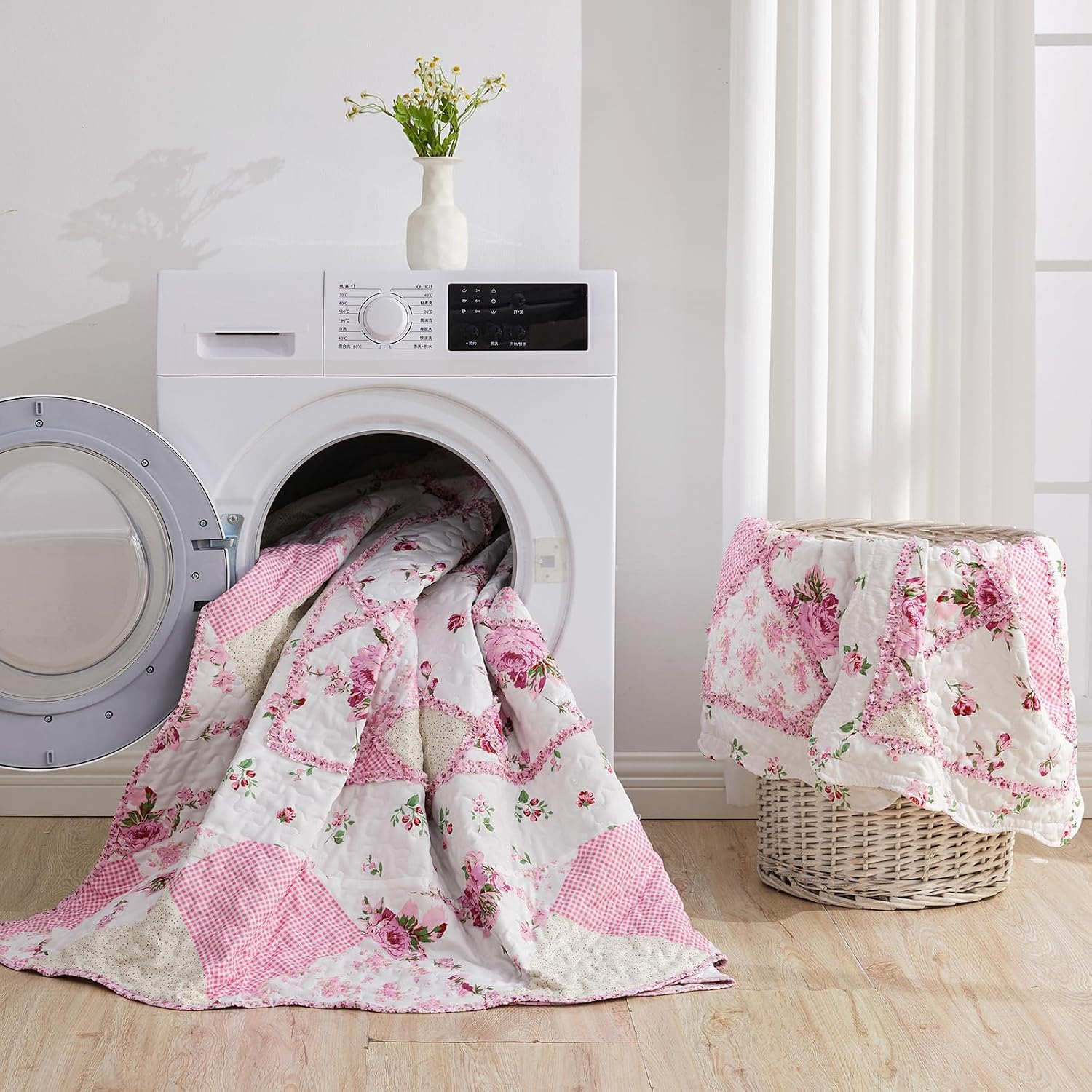 VIVILINEN Blue Floral Patchwork Quilt Set, Full Queen Size, 3 Piece Bedding Set with 2 Pillowcases