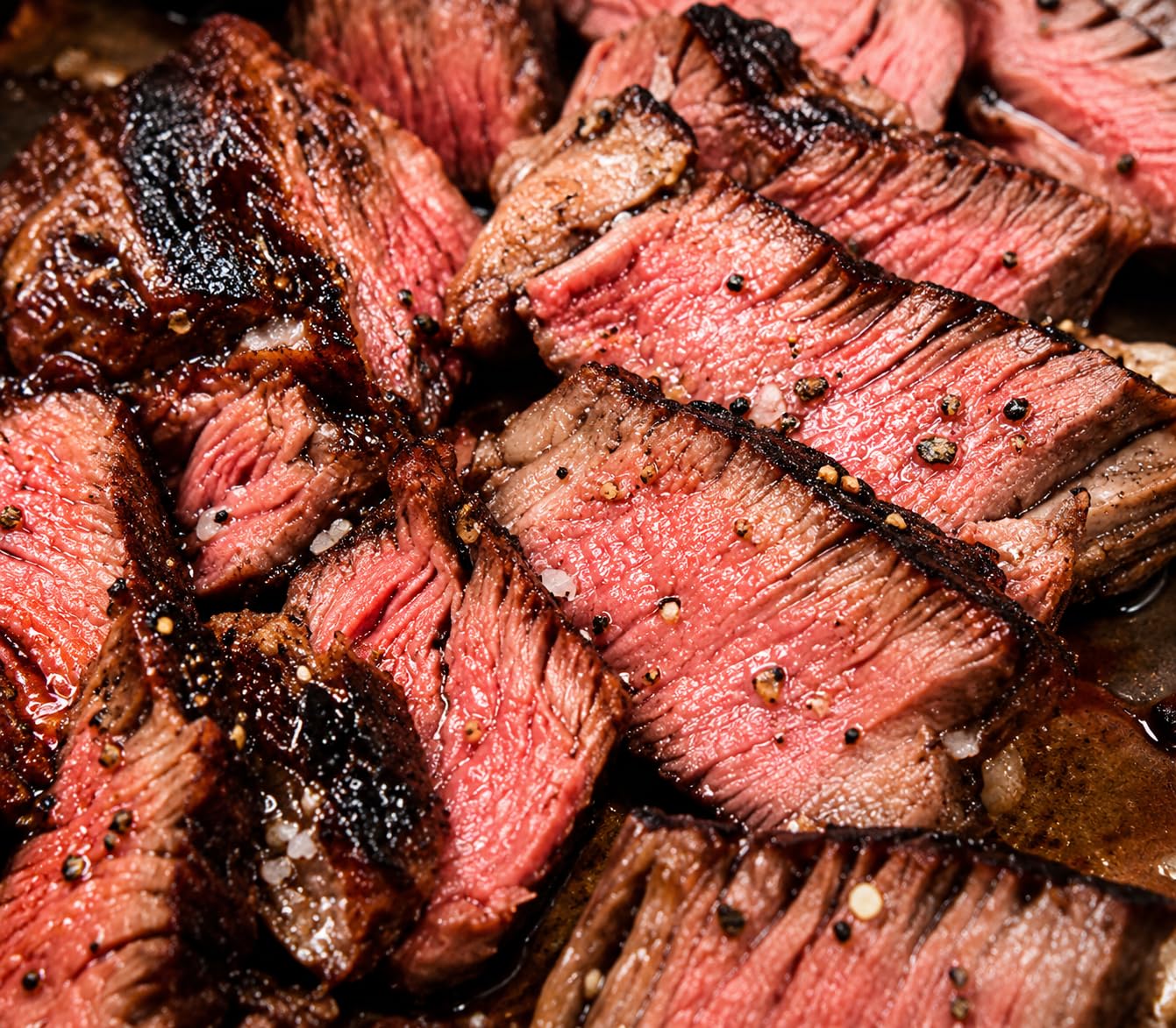 Hi Mountain | GARLIC PEPPER RUB | Meat Seasoning | 11 oz | Garlic pepper seasoning for beef, pork, venison, deer, elk, chicken, burgers, and vegetables