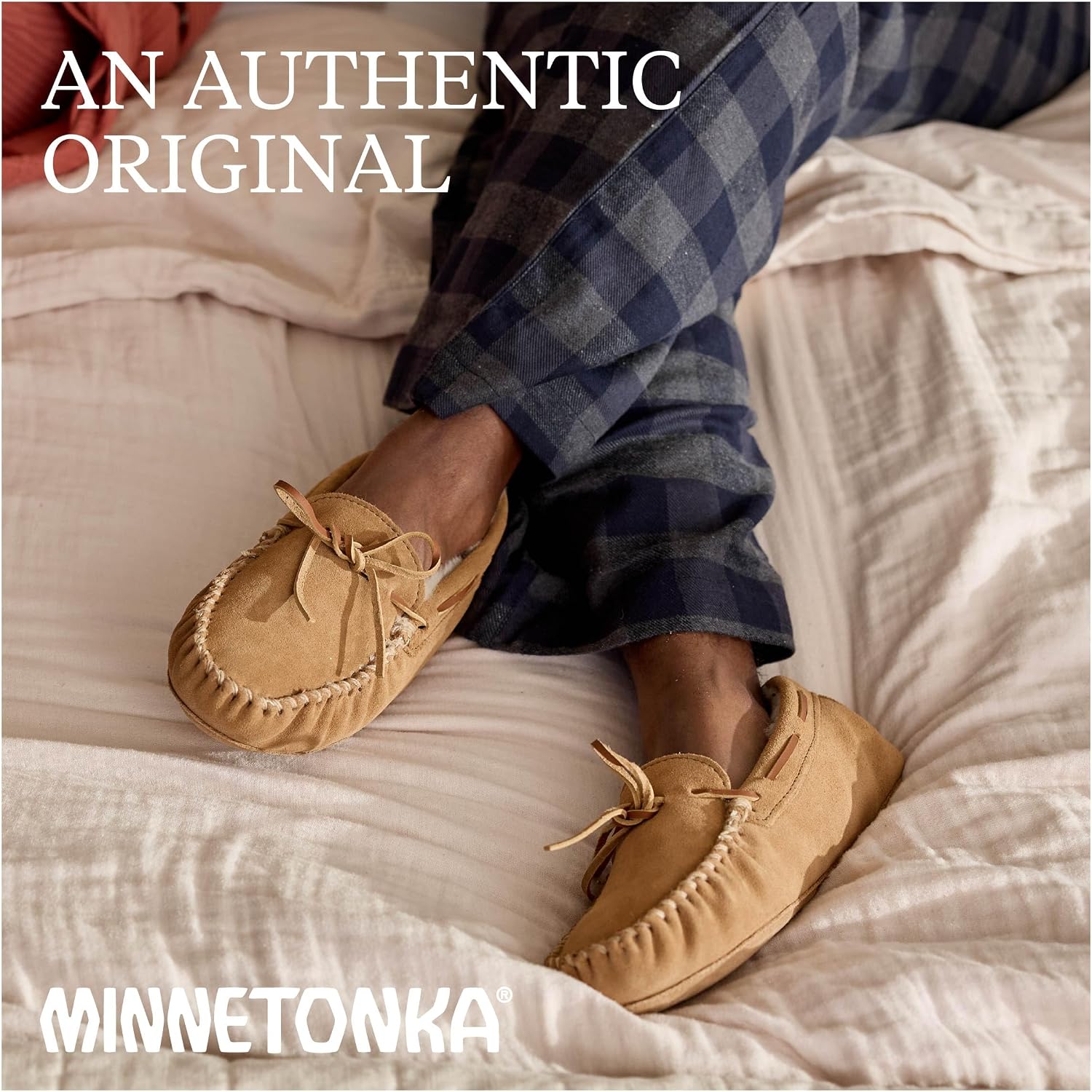 Minnetonka Men's Sheepskin Softsole Moccasin Slipper