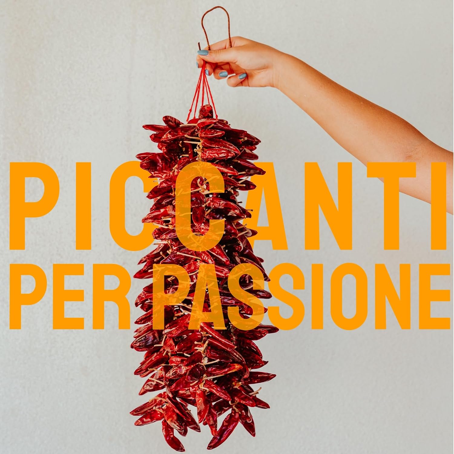 TUTTOCALABRIA Dried Whole Calabrian Chili Peppers, Dry Pepper on Stem, 20 g