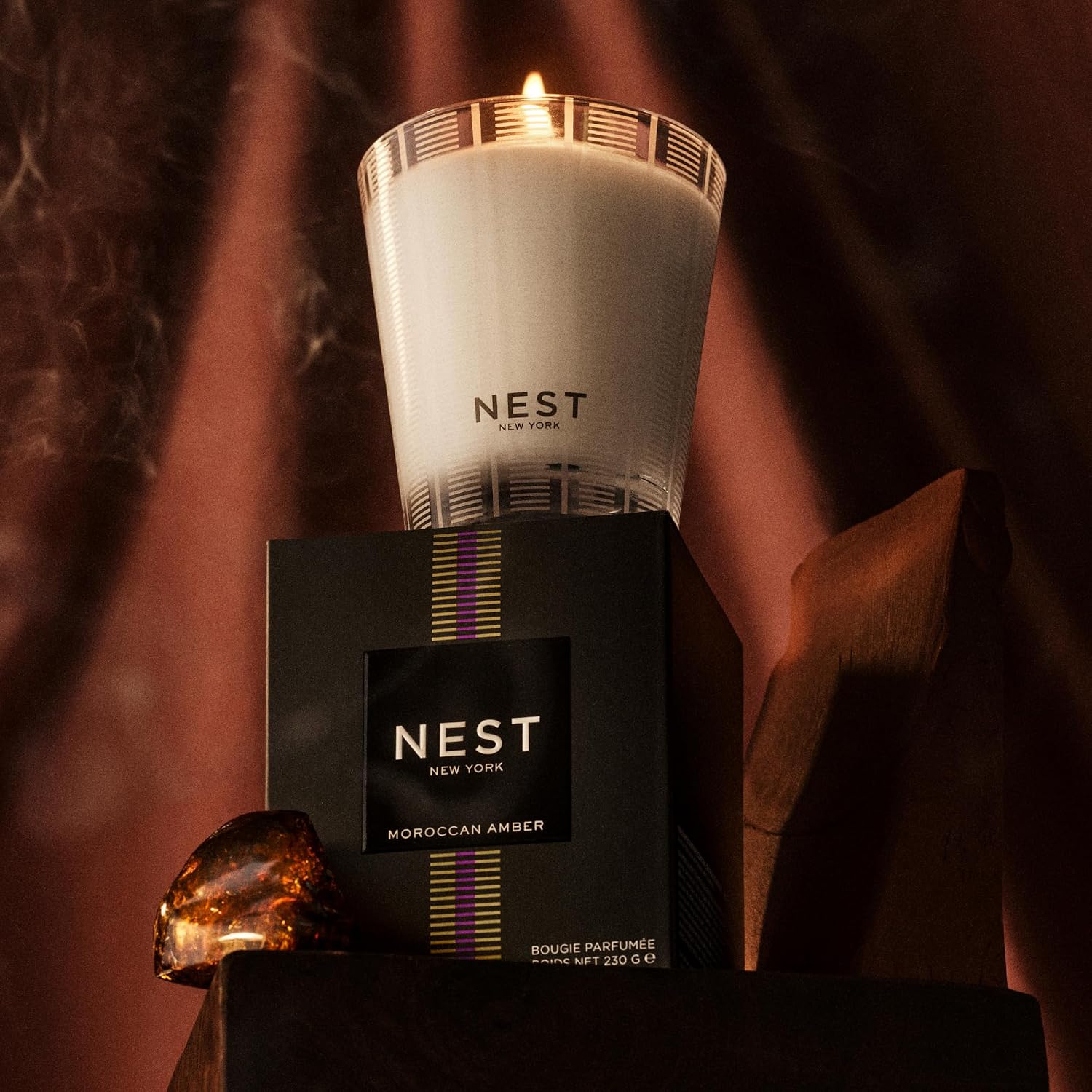 NEST New York Scented Classic Candle, Grapefruit - 8.1 oz - Up to 60-Hour Burn Time - Reusable Glass Vessel