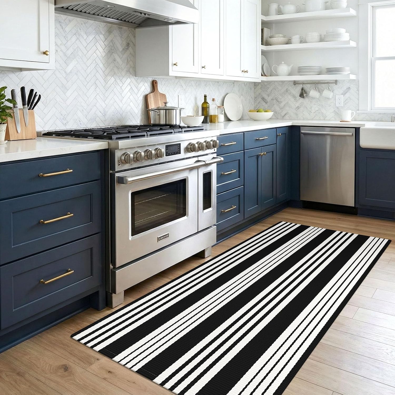 KOZYFLY Black and White Area Rug 3x5 Ft Washable