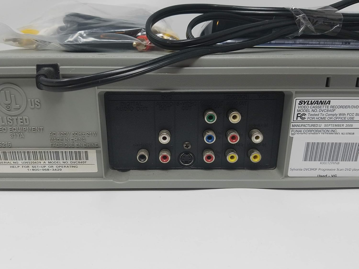 Sylvania DVC840F Progressive Scan DVD player and VCR Combo
