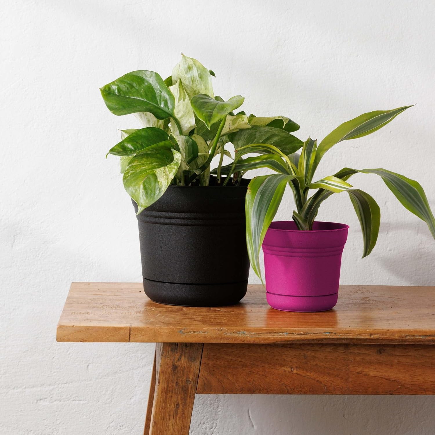 Bloem Saturn Planter with Saucer, 10", Calypso (SP1027)