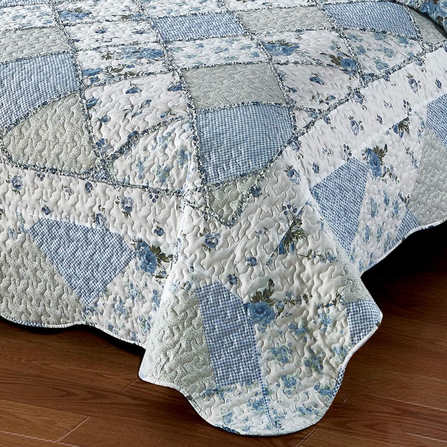VIVILINEN Blue Floral Patchwork Quilt Set, Full Queen Size, 3 Piece Bedding Set with 2 Pillowcases