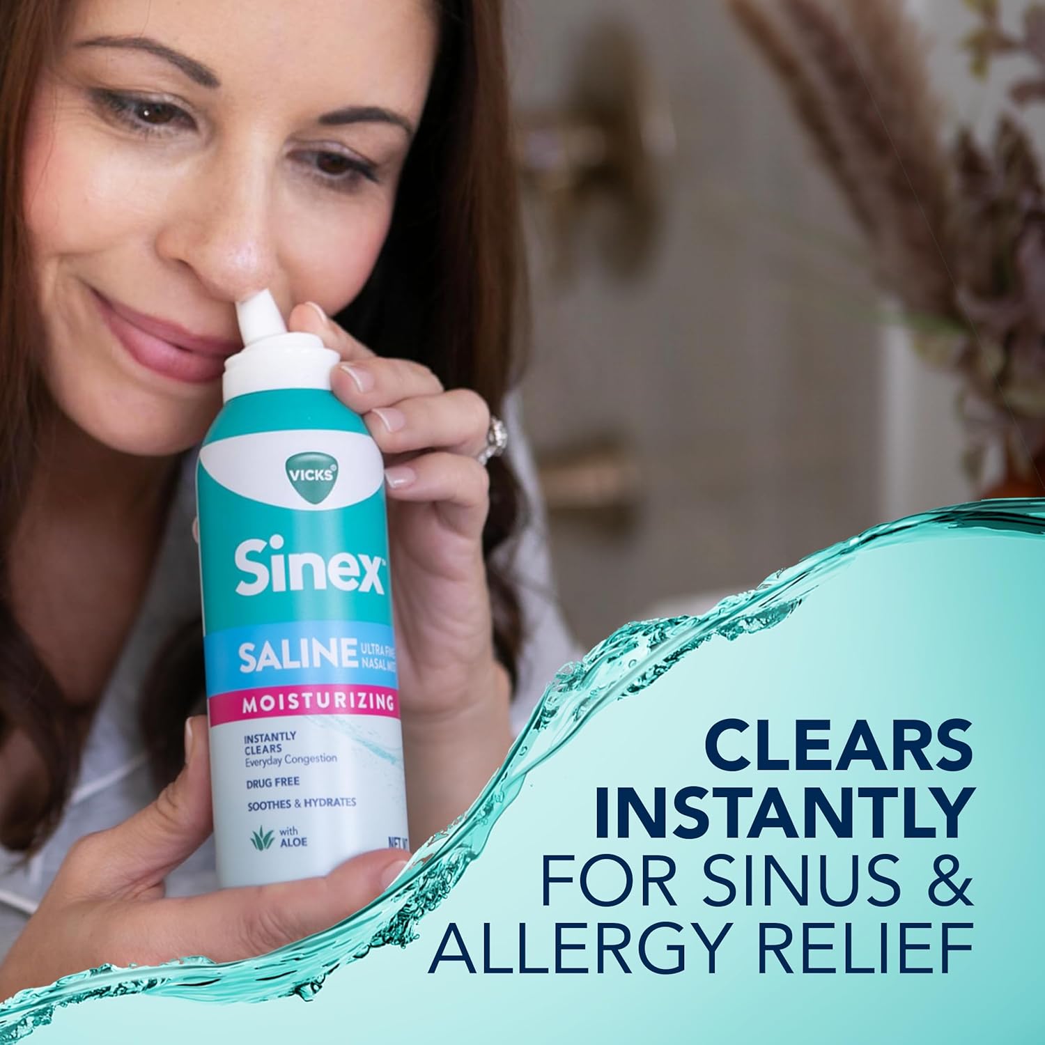 Vicks Sinex Saline Moisturizing Nasal Spray, with Aloe, Drug Free Ultra Fine Mist, Clear Everyday Sinus Congestion Fast