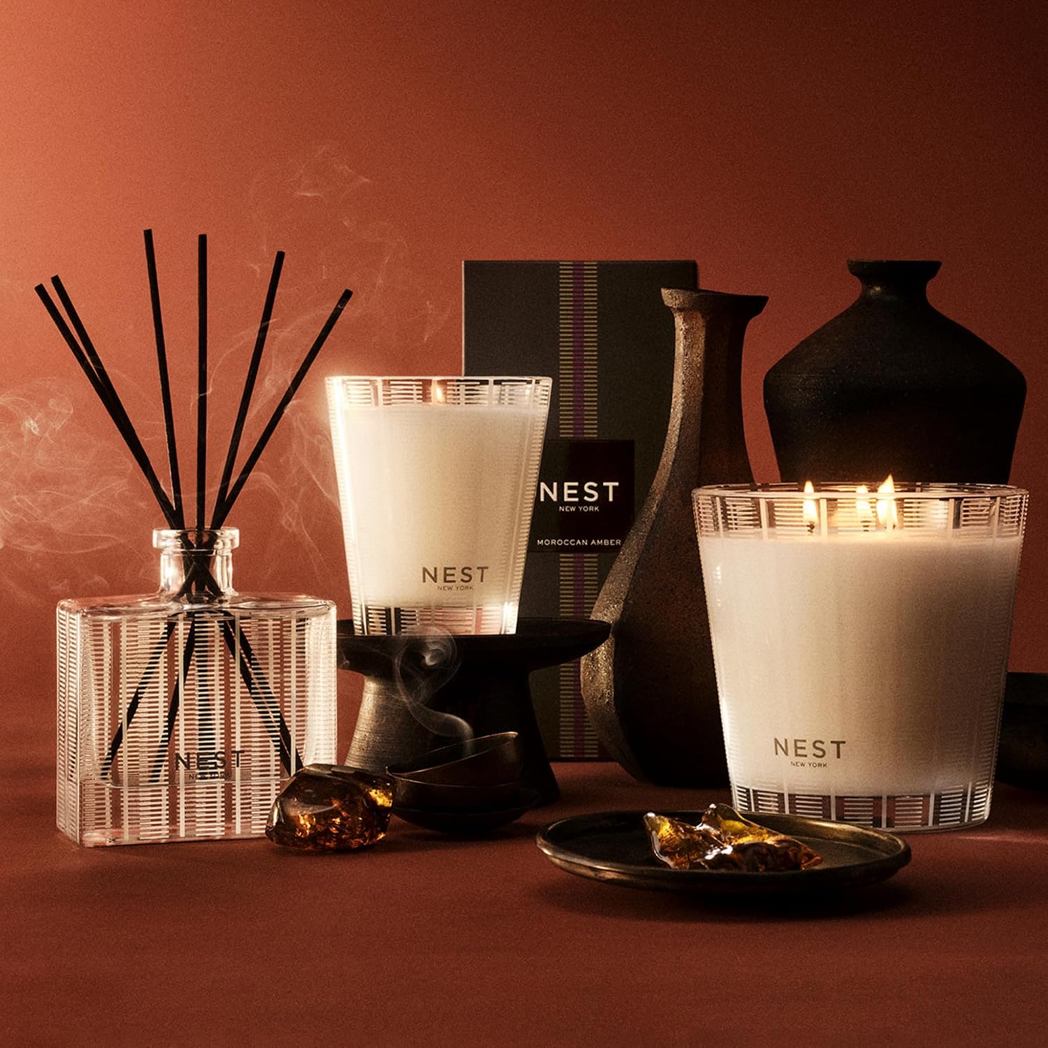 NEST New York Scented Classic Candle, Grapefruit - 8.1 oz - Up to 60-Hour Burn Time - Reusable Glass Vessel