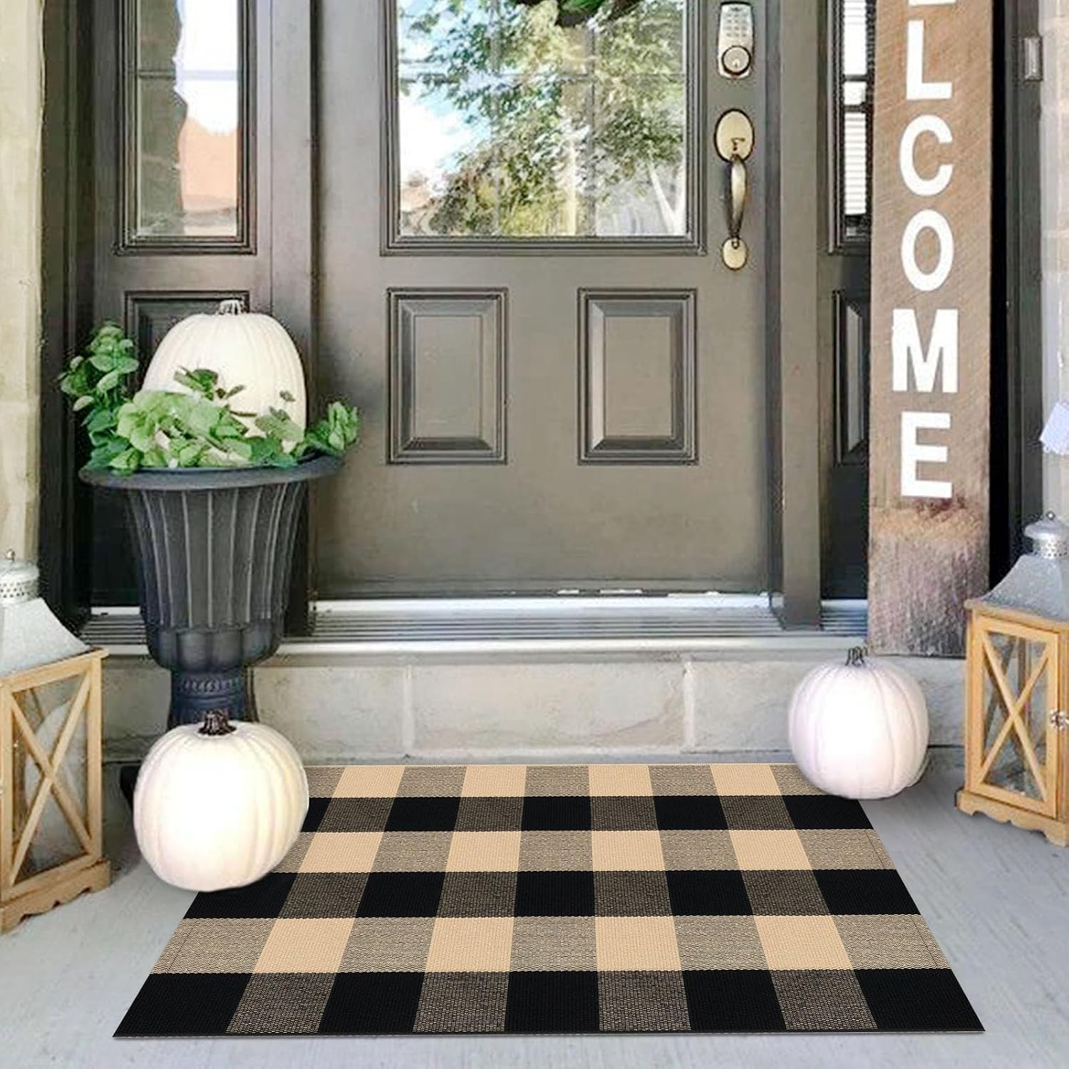 IOHOUZE 27.5x43 Buffalo Plaid Rug, Washable Front Door Mat, Black White