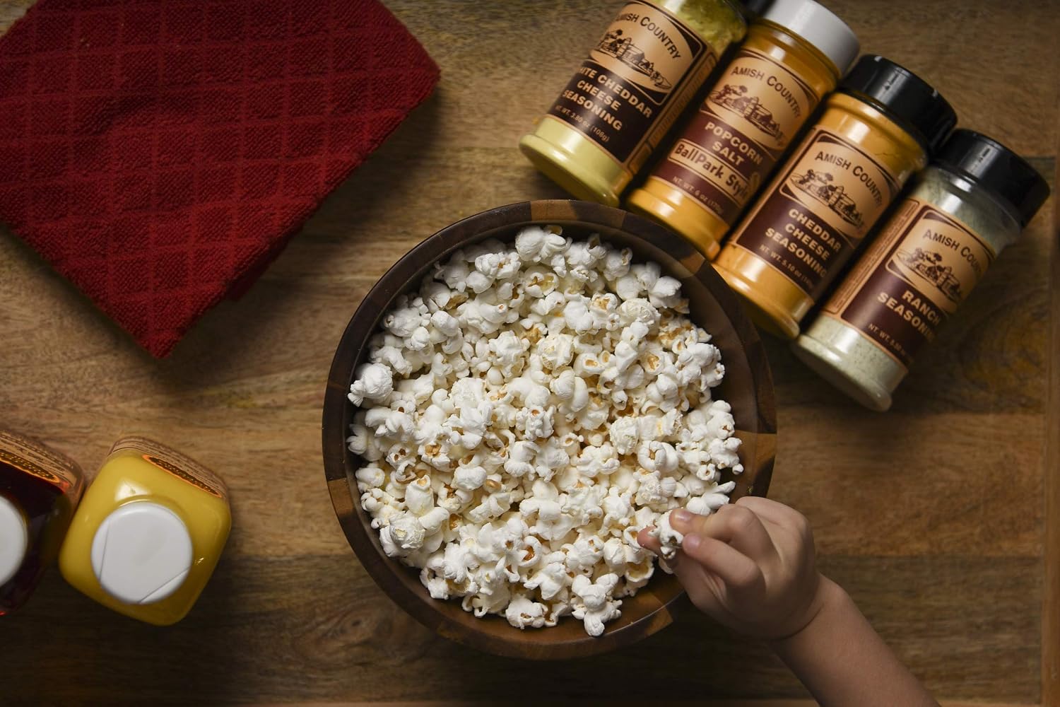 Amish Country Popcorn | 6 lb Bag | Medium White Popcorn Kernels | Old Fashioned, Non-GMO and Gluten Free (Medium White - 6 lb Bag)