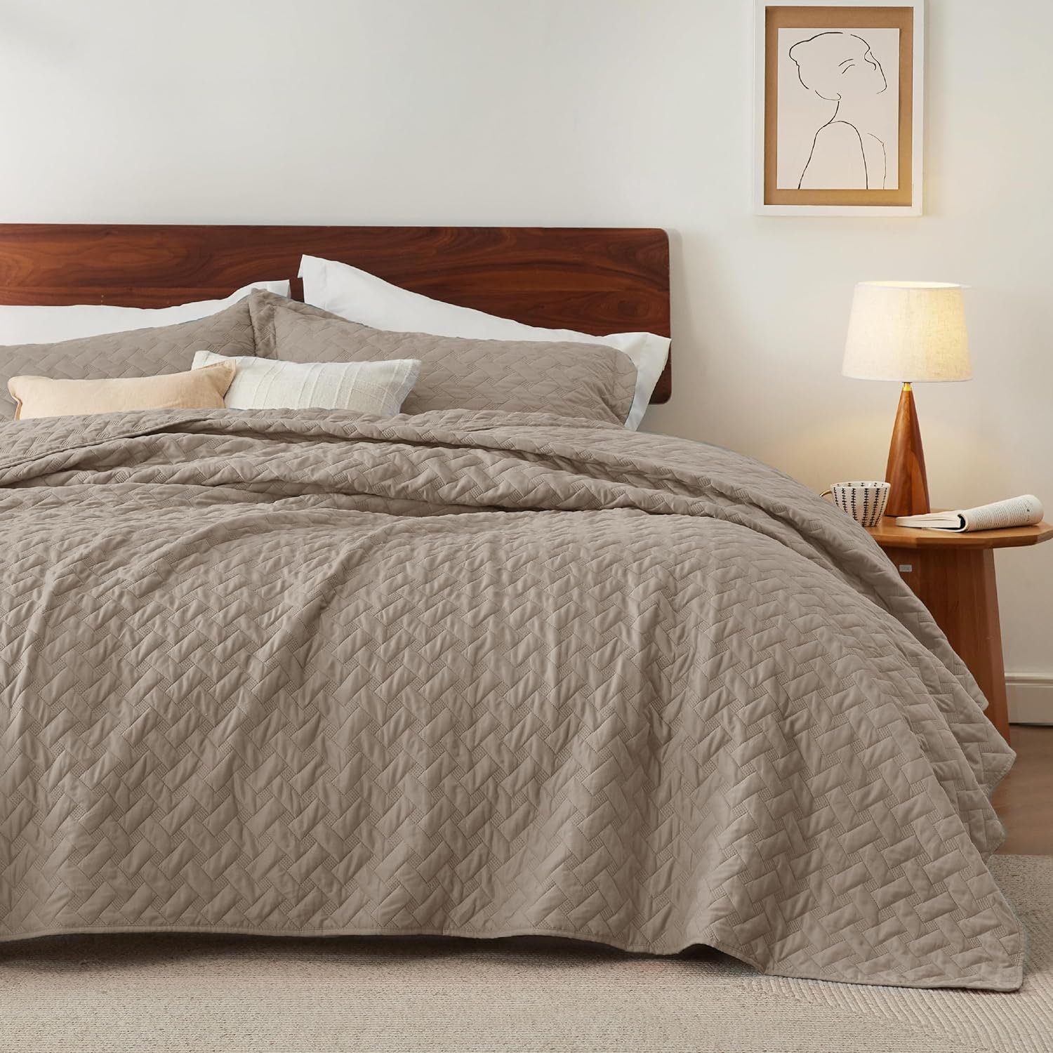 Bedsure Quilts Queen Size - Grey Bedspreads Queen Size with Basket Weave Pattern, Soft Quilt Bedding Set, Lightweight Comforter Set Coverlet for All Seasons with 2 Pillow Shams (90" x 96")