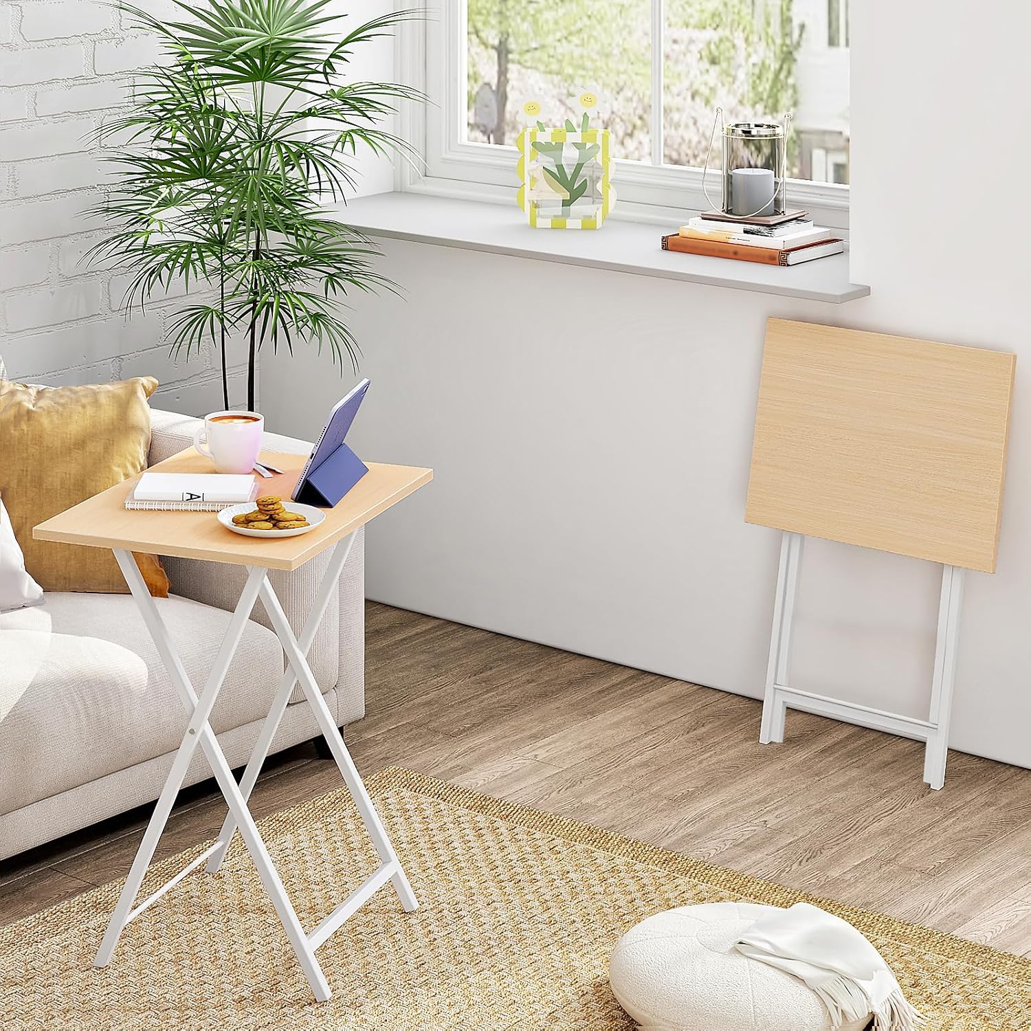 HOOBRO Folding TV Tray Tables, Set of 2 Side Table for Small Space, Industrial Snack Tables for Eating at Couch, Stable Metal Frame, Easy Assembly