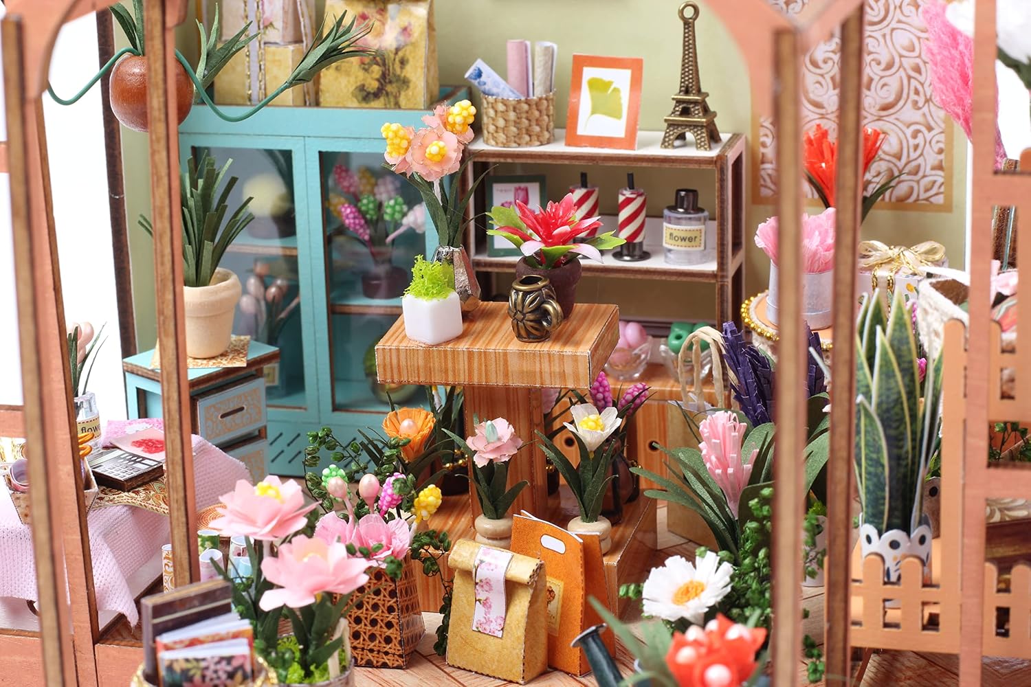GuDoQi DIY Miniature Dollhouse Kit with Furniture, Tiny House kit 1:24 Scale, Need to Assemble Around 30 Hours