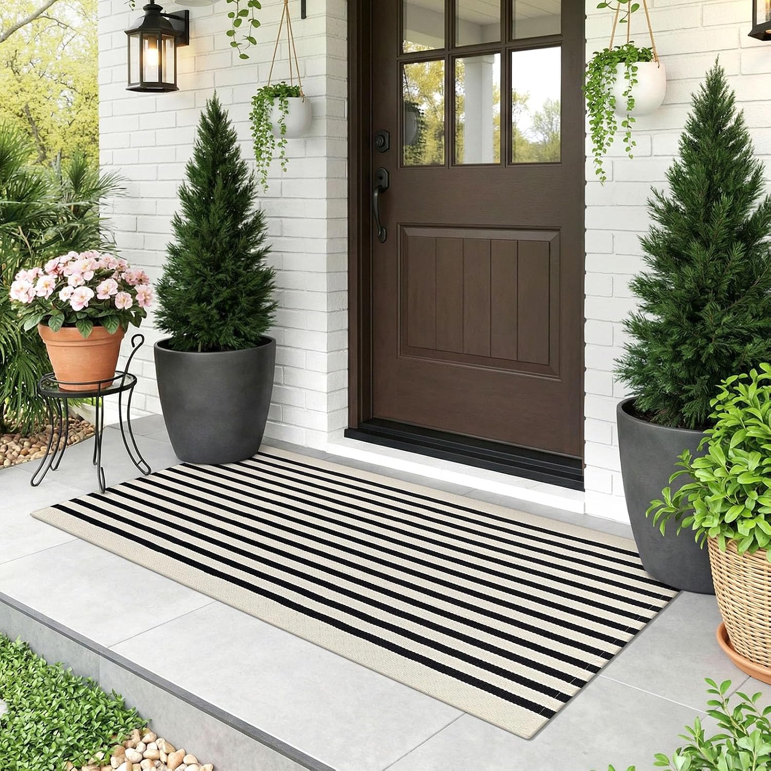KOZYFLY Black and White Area Rug 3x5 Ft Washable