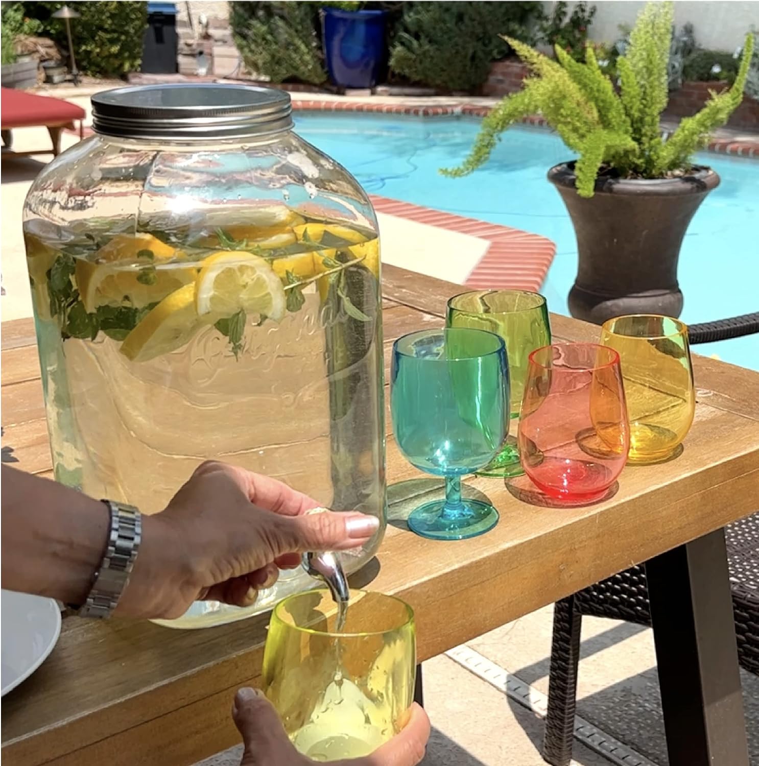 Lily's Home Plastic Beverage Dispenser with Spigot - 2 Gallon Drink Holder for Water, Juice, Tea - Ideal for Parties, Lemonade Stands, & Events