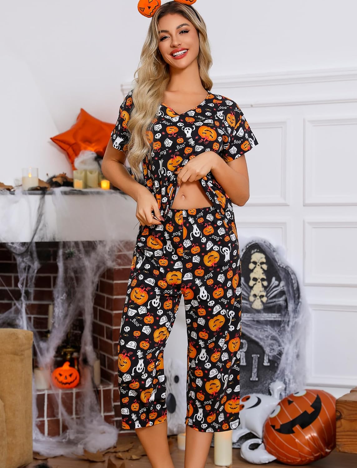 ENJOYNIGHT Womens Pajama Set Cotton Short Sleeve Top With Capri Pants Pj