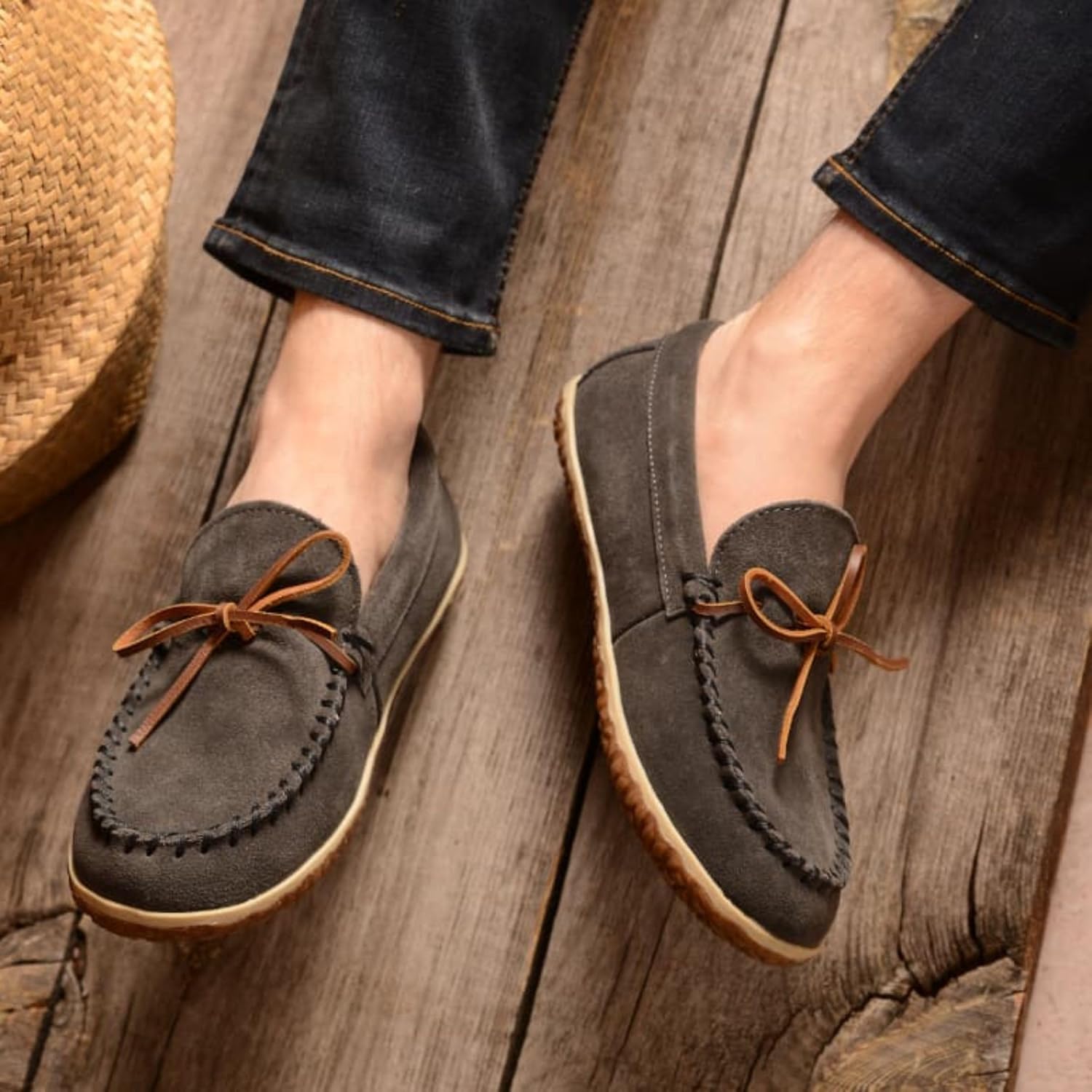 Minnetonka Men's Tomm Suede Leather Moccasins