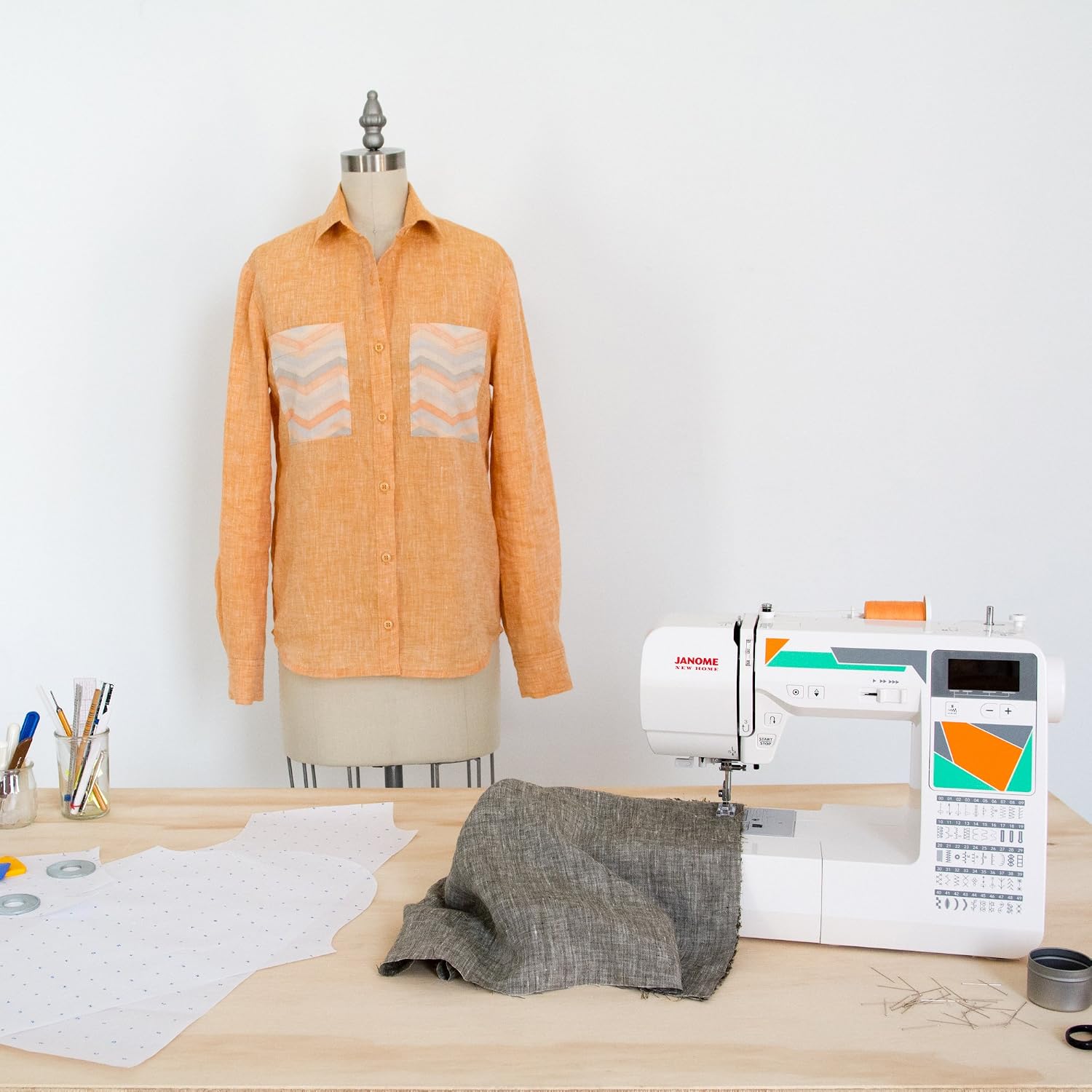 Janome MOD-30 Computerized Sewing Machine with 30 Built-In Stitches, 3 One-Step Buttonholes, Drop Feed and Accessories