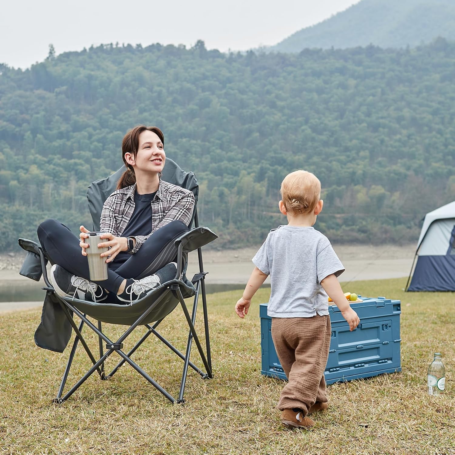 EVER ADVANCED High Back Folding Camping Chair Oversized and Fully Padded, Portable Quad Camp Lawn Chair Up to 400 lbs, with Cup Holder Armrest Carrying Bag