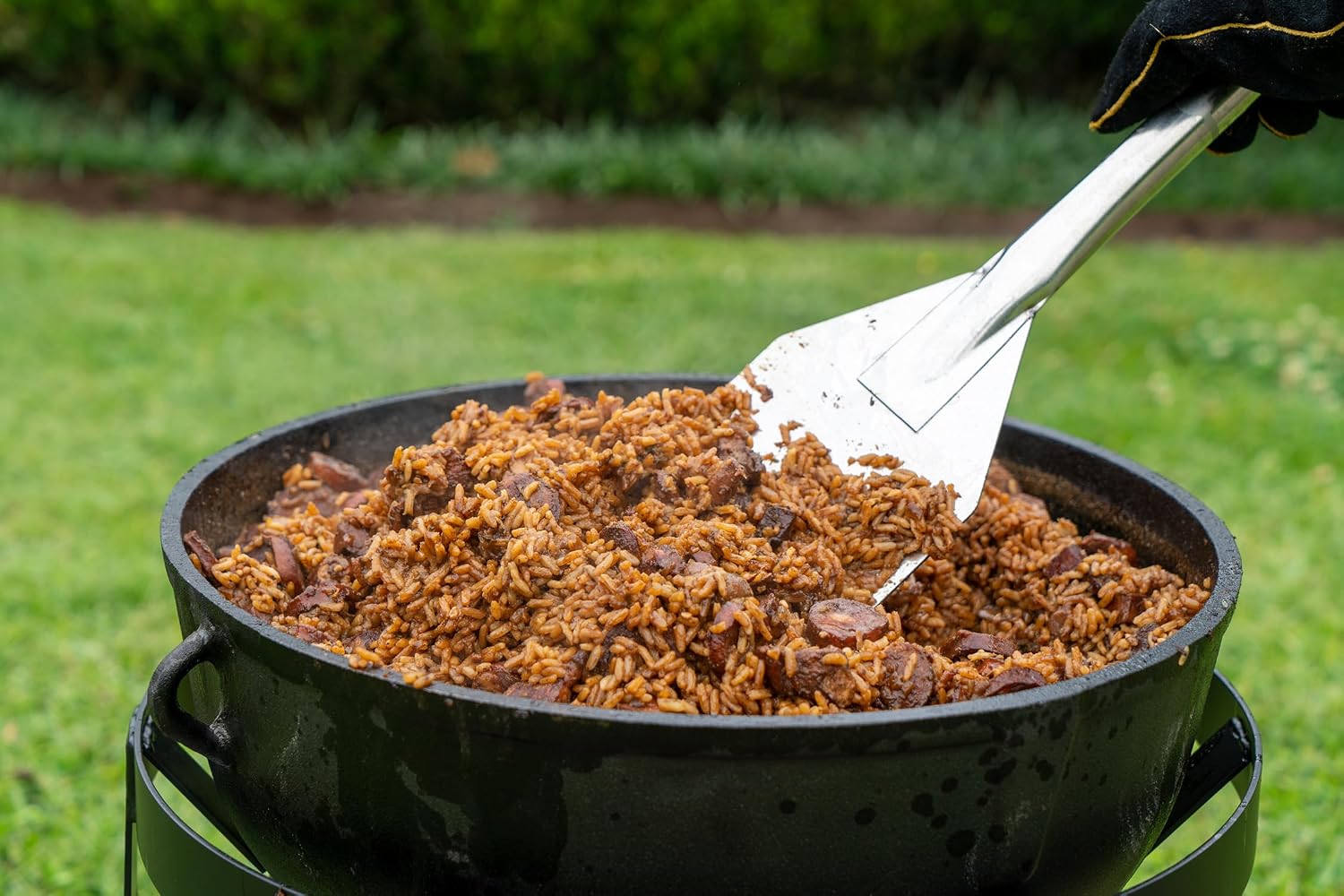 4 Gallon Cast Iron Pot with Flat Bottom, Aluminum Lid