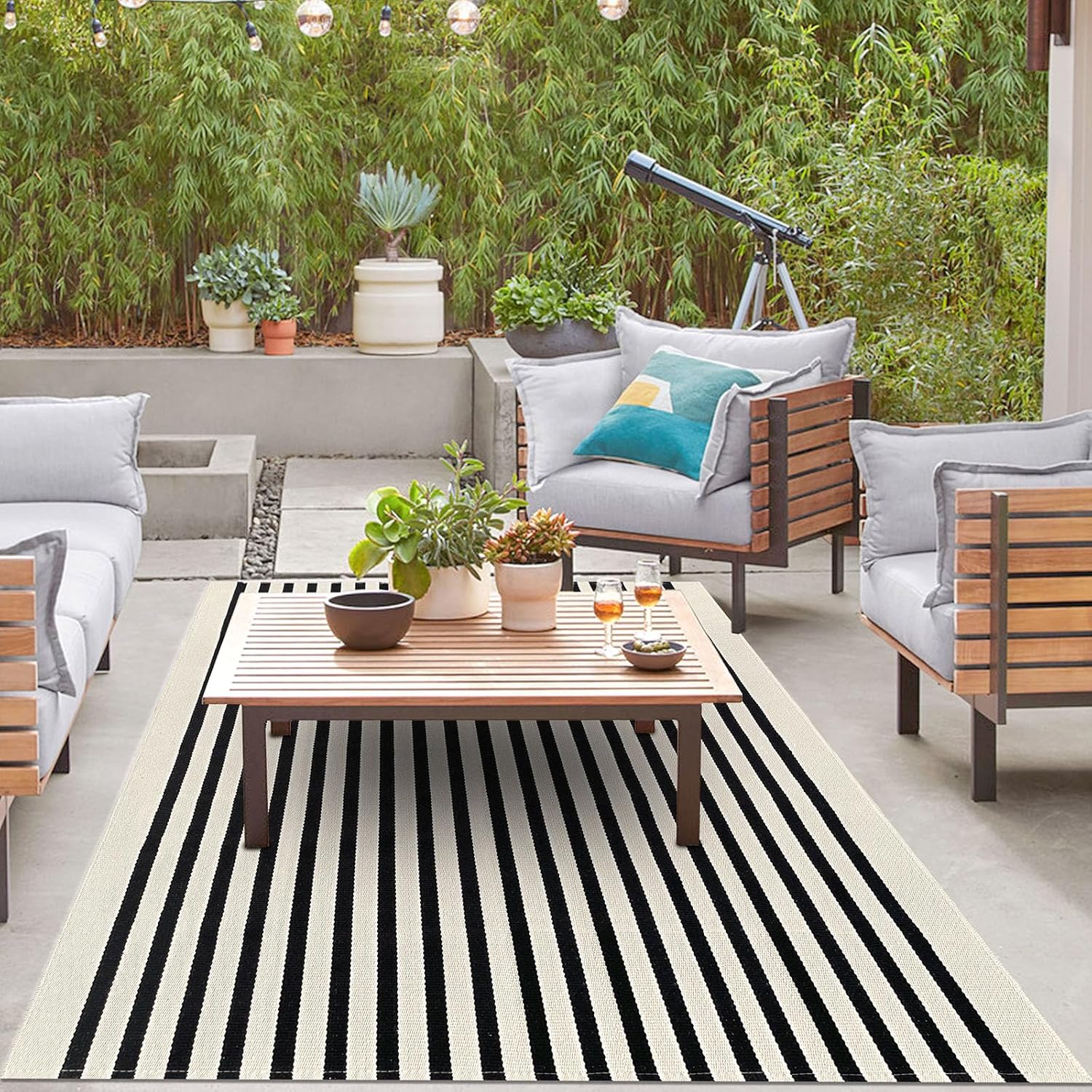 IOHOUZE 27.5x43 Buffalo Plaid Rug, Washable Front Door Mat, Black White