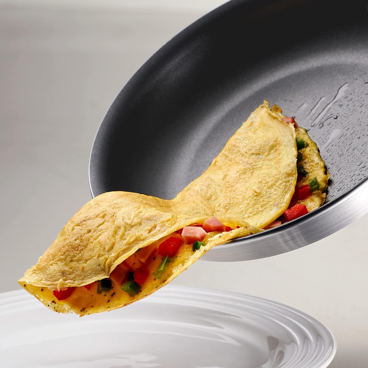 Tramontina Professional Fusion 8-Inch Non Stick Small Frying Pan | Heavy-Gauge Aluminum Skillet with Reinforced Nonstick Coating, Dishwasher and Oven Safe