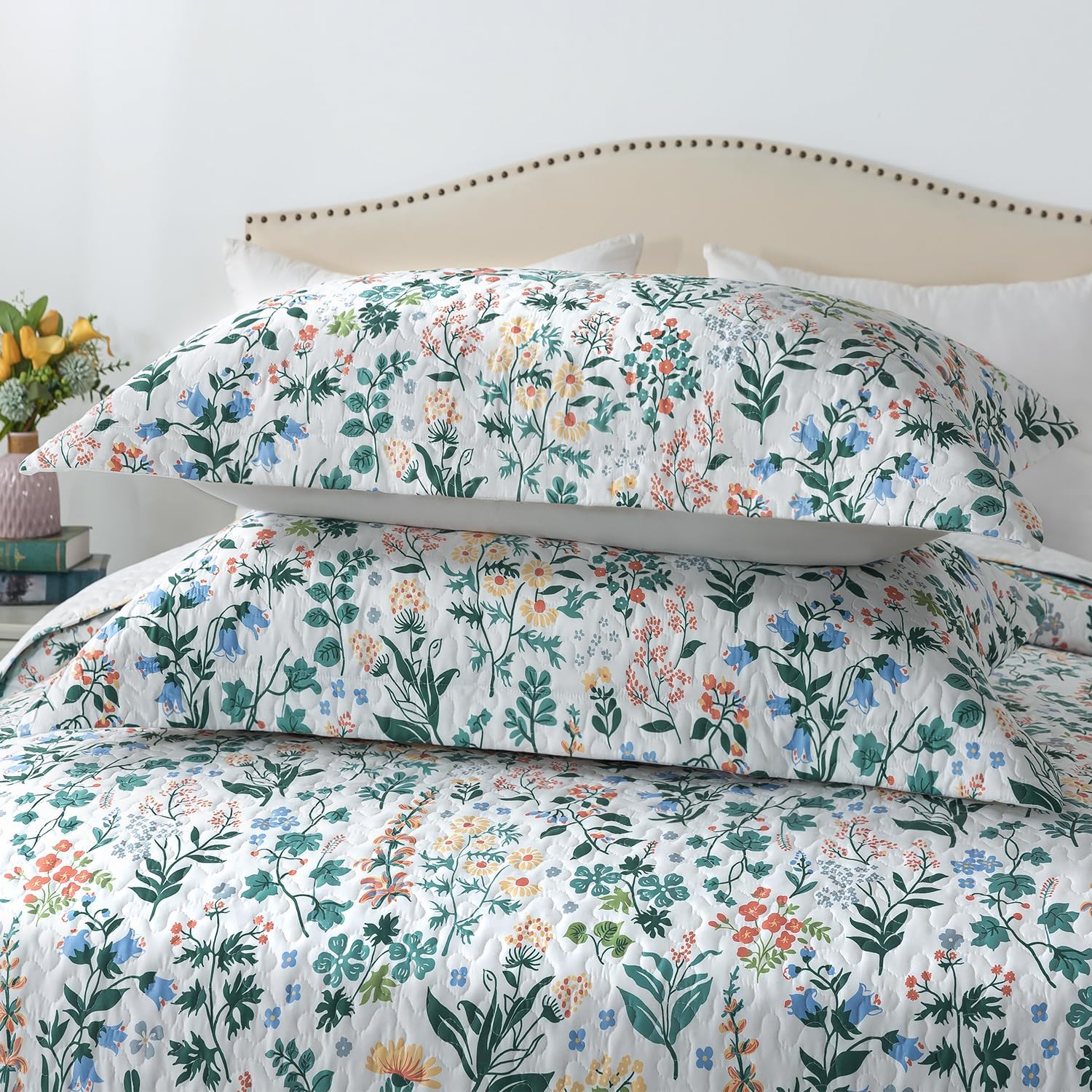 Travan Queen Quilt Set 3-Piece Bedspread Quilted Oversized Lightweight Microfiber Coverlet Set with Shams Violet Purple Floral Pattern Quilted