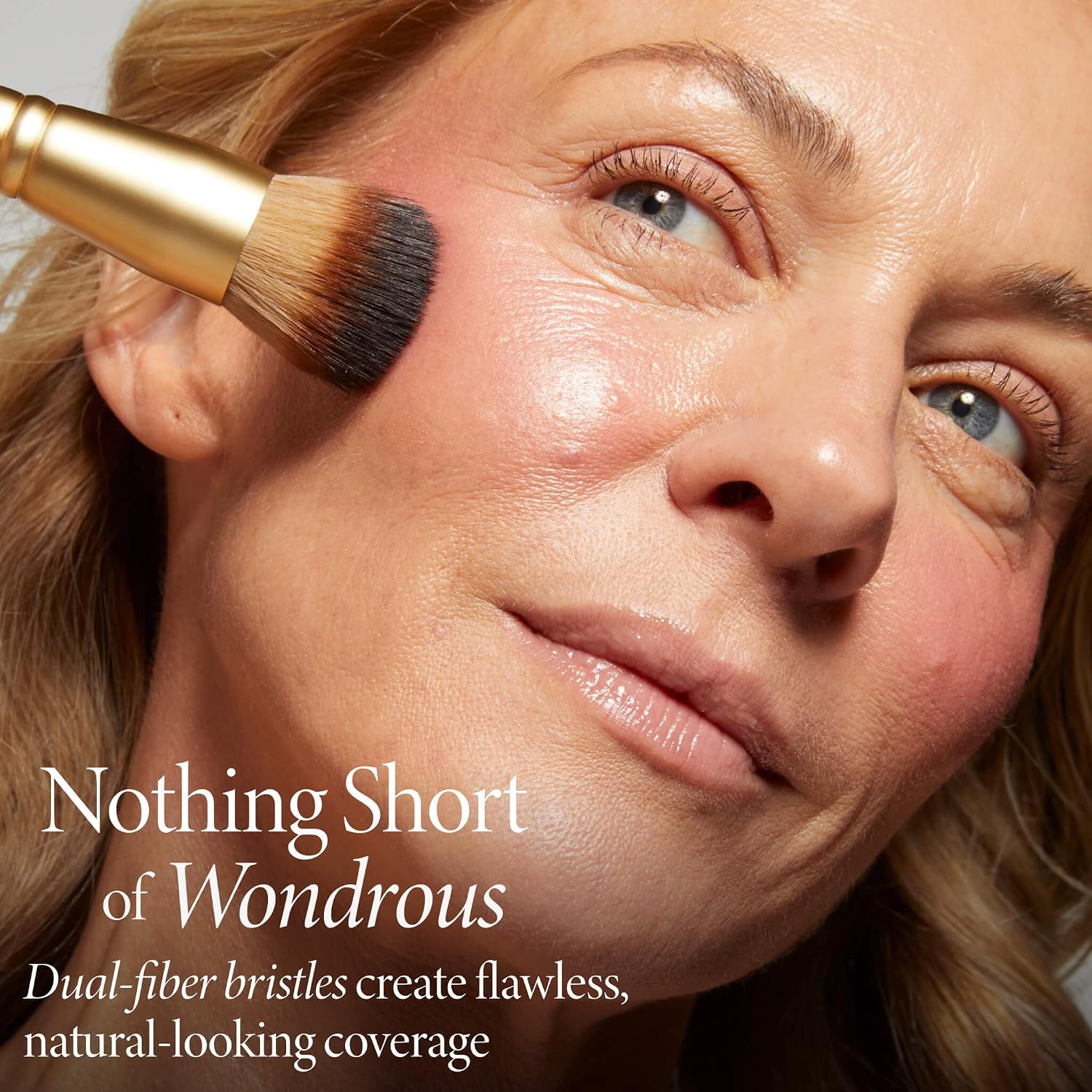 LAURA GELLER NEW YORK Makeup Brushes - Retractable Angled Kabuki Brush