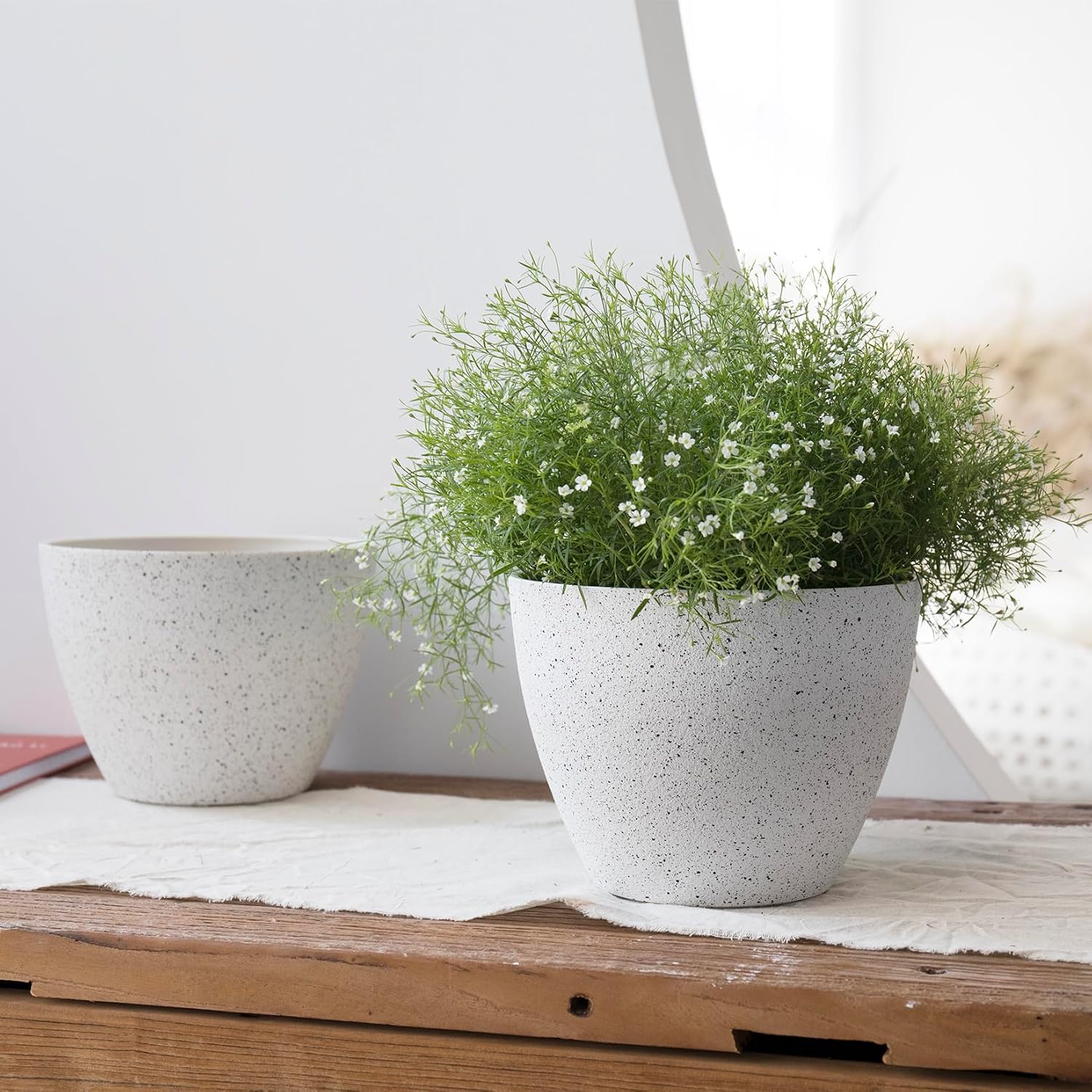 LA JOLIE MUSE Planter Pots, Indoor Outdoor Flower Pot, 8.6+7.5 Inch 2 Pack