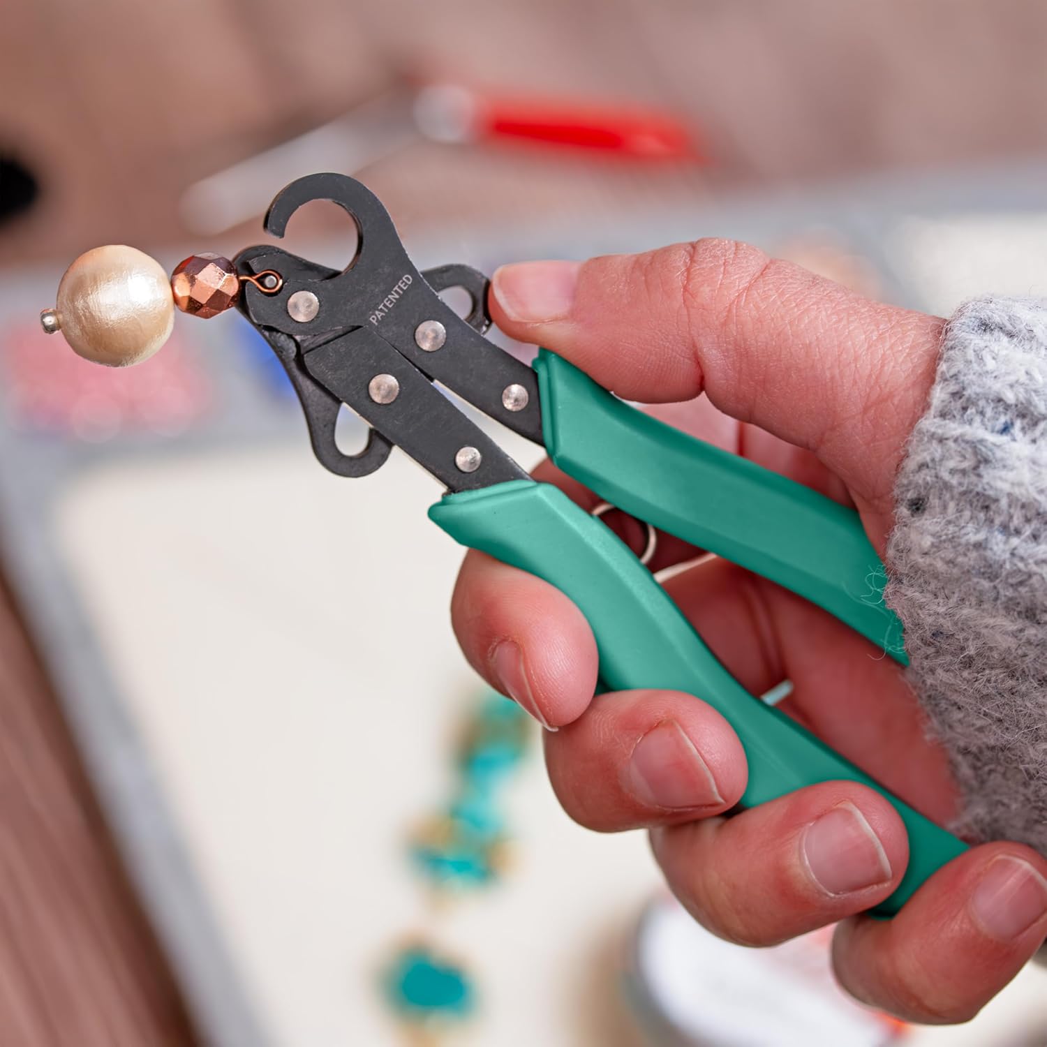 The Beadsmith Vintaj One Step Looper | Create and Trim Consistent 1.5 mm Loops for Jewelry Making, Use With 24-18g Craft Wire