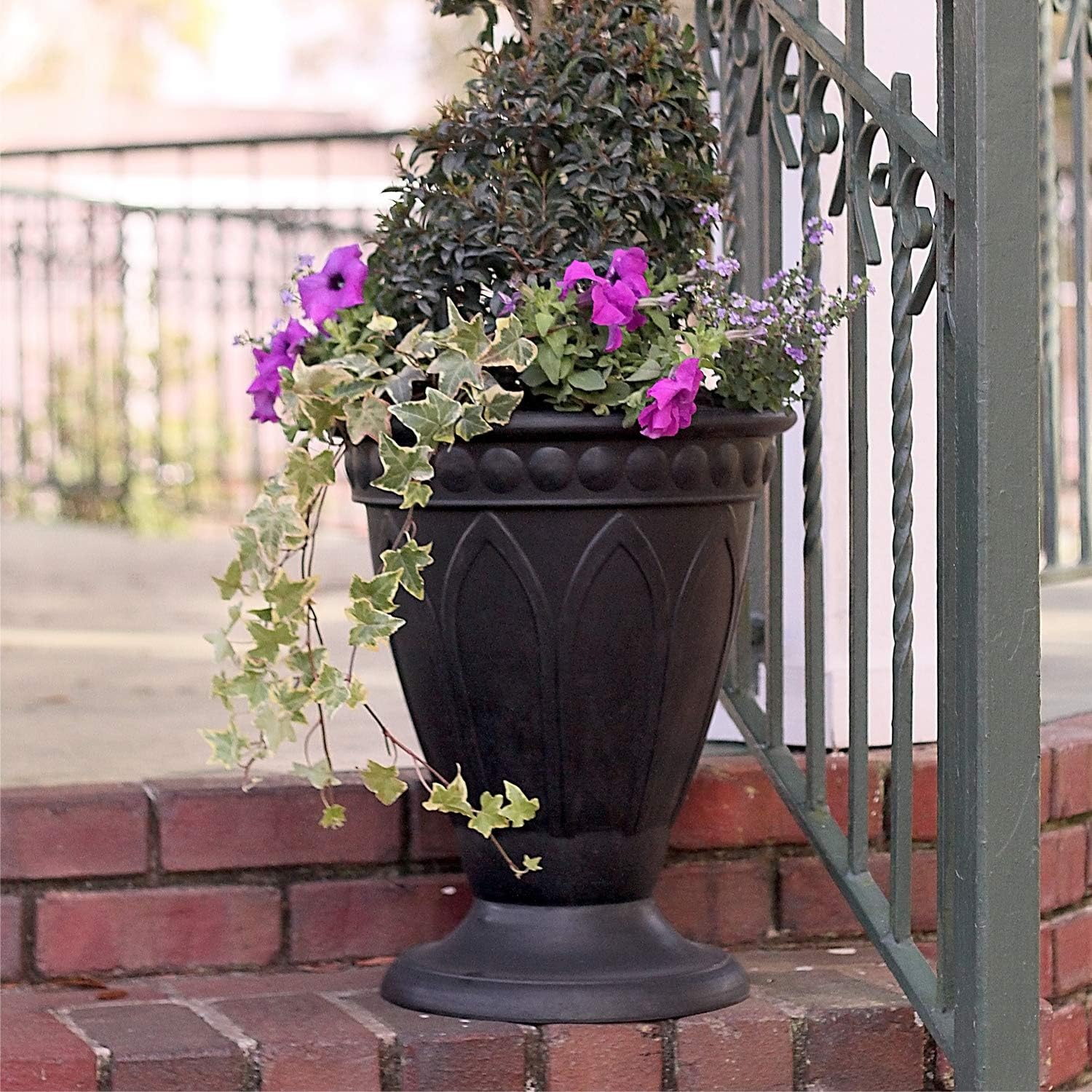 PSW HU40BK Bristol Urn Planter, 16 by 18-Inch, Black
