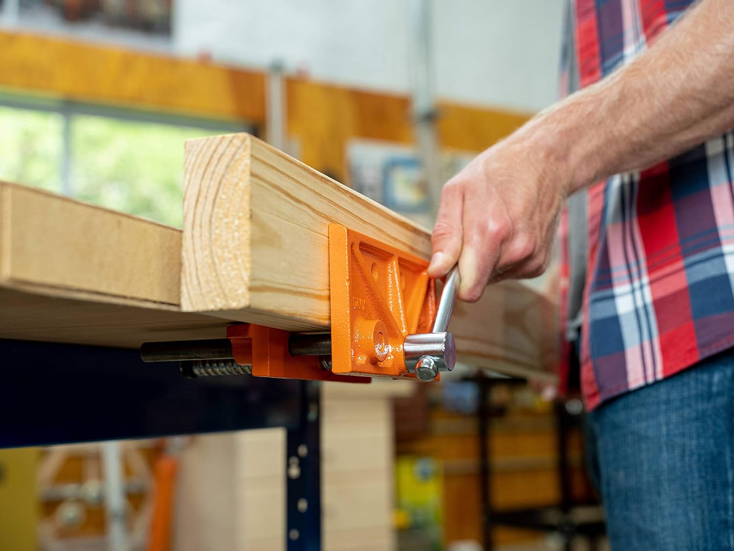 Pony 26545 4-1/2-Inch x 6-1/2-Inch Light Duty Woodworker's Vise | Wood Bench Vice for Handtools & Tool Organizers
