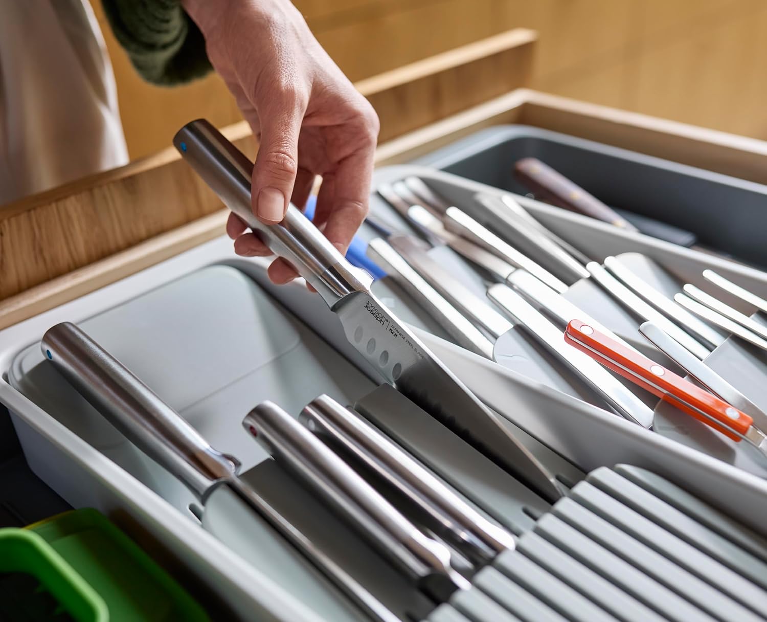 Joseph Joseph DrawerStore Knife Organizer, holds up to 9 knives, Kitchen Organization & Drawer Storage – Compact, Gray