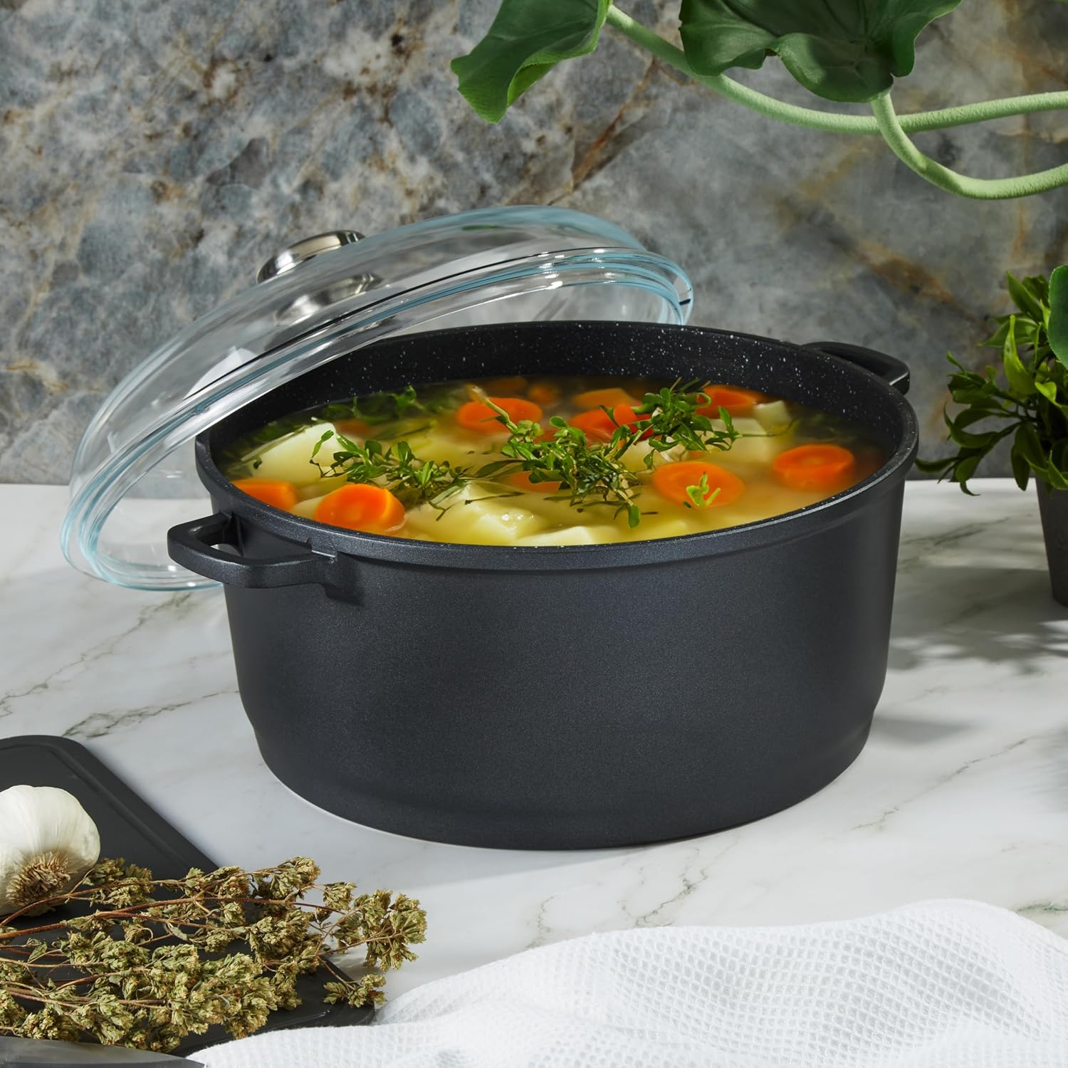 BergHOFF EuroCAST 11" Nonstick Stock pot 7qt., Glass Lid with Built-in Strainer, Induction Ready,Oven Safe